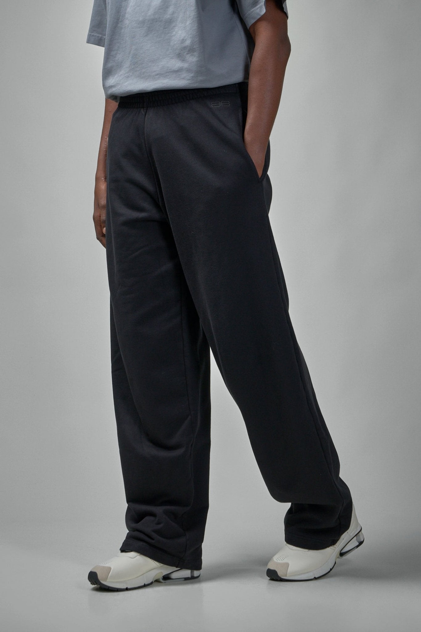 Balenciaga Track Pants - BB Garderobe Baggy Style – LABELS Balenciaga Track Pants - BB Garderobe Baggy Style – LABELS
