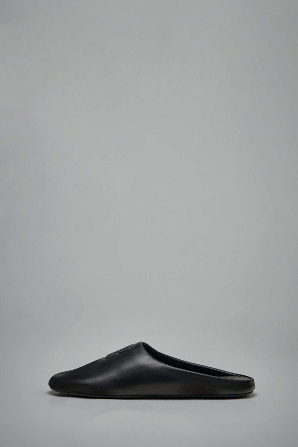 Balenciaga - Château Mule Flat - LABELS