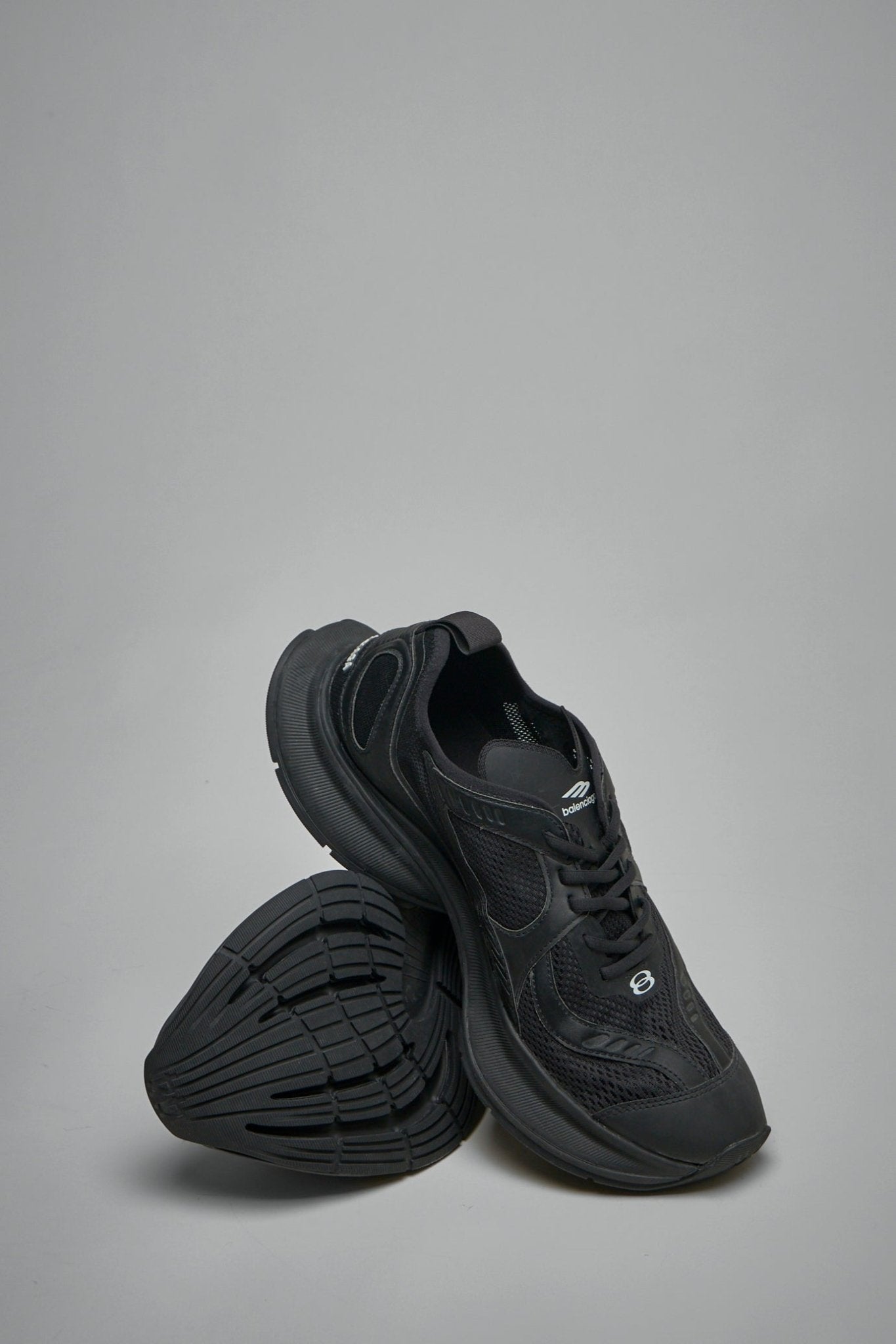 Balenciaga - Circuit Sneaker - LABELS