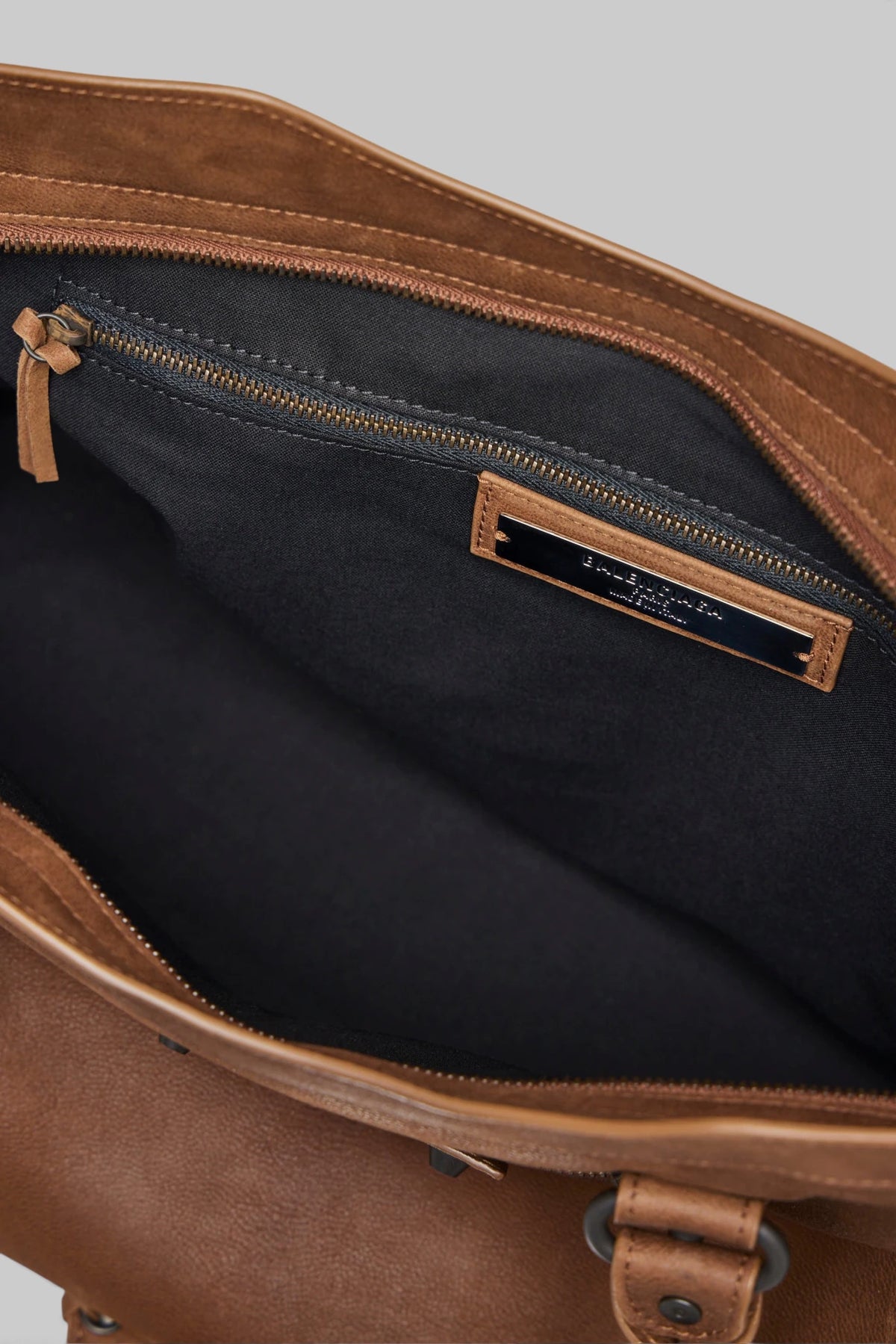 Balenciaga - Le City Bag - LABELS