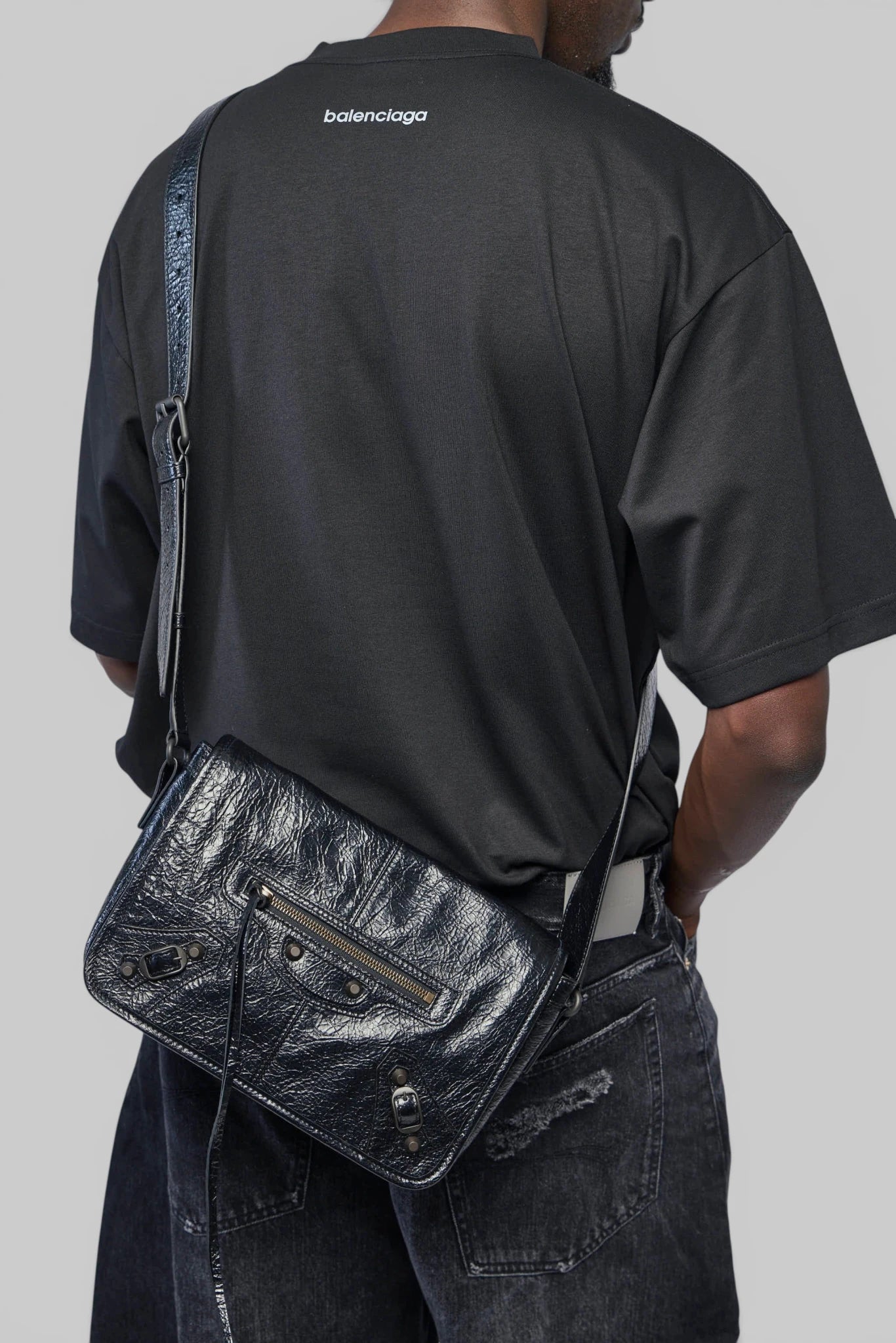 Balenciaga - Le City Flap Messenger - LABELS