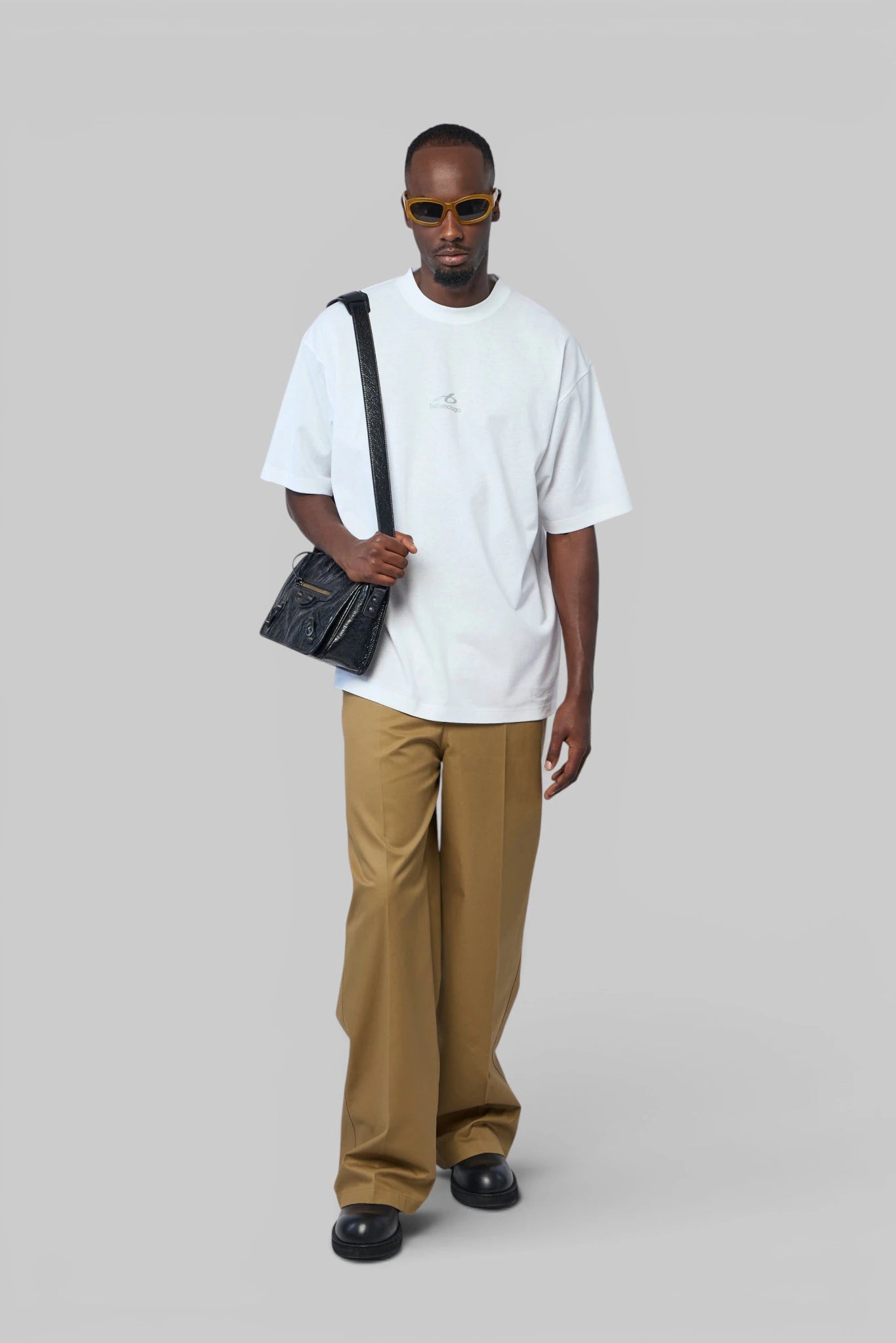 Balenciaga - Medium Fit T-shirt - LABELS