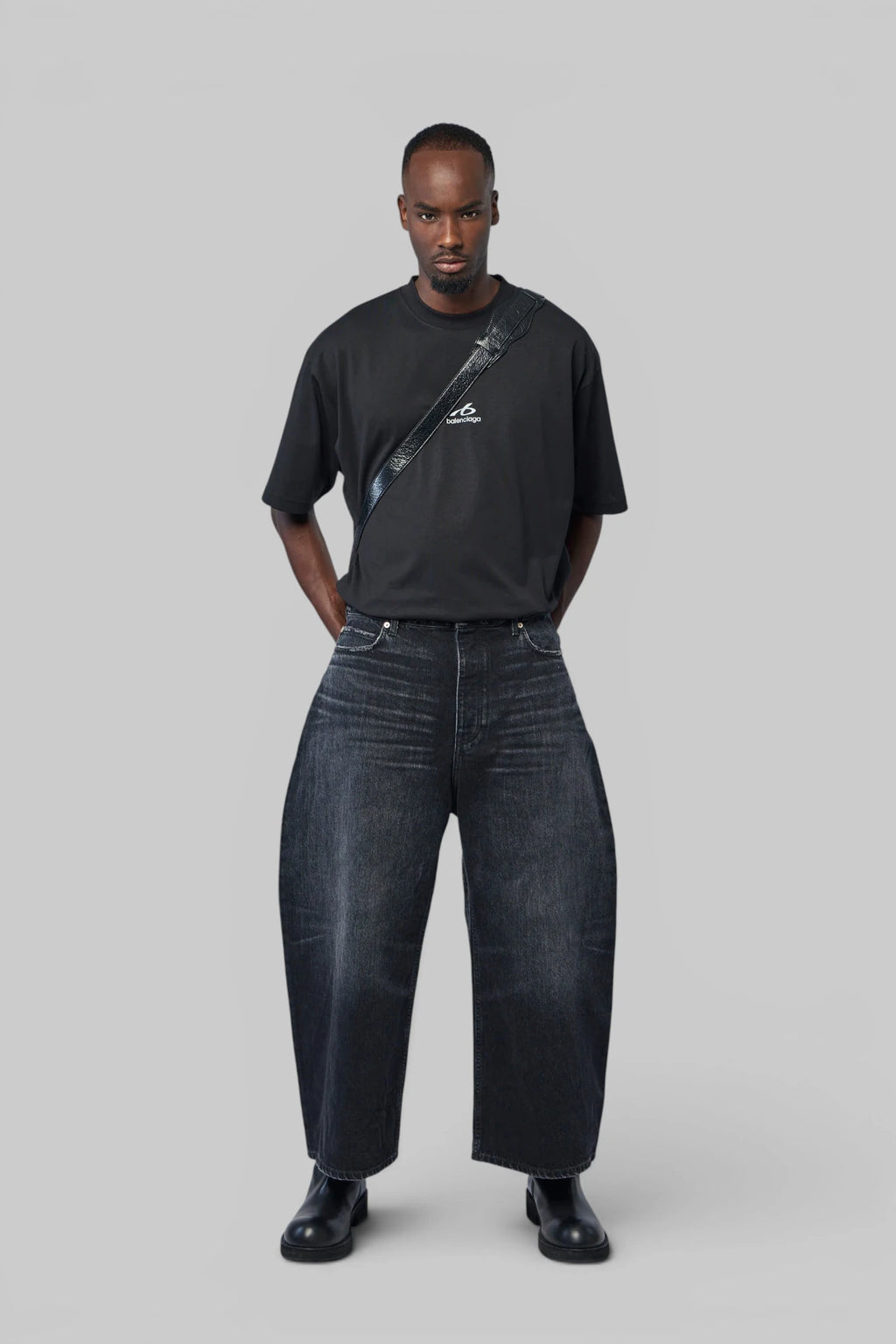 Balenciaga - Medium Fit T-shirt - LABELS