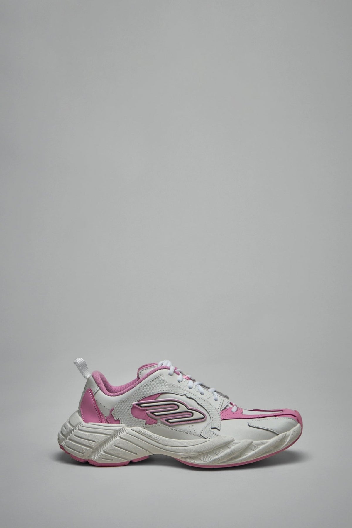 Balenciaga Low Top Sneakers Monday Shoe in chunky silhouette with bold color blocking