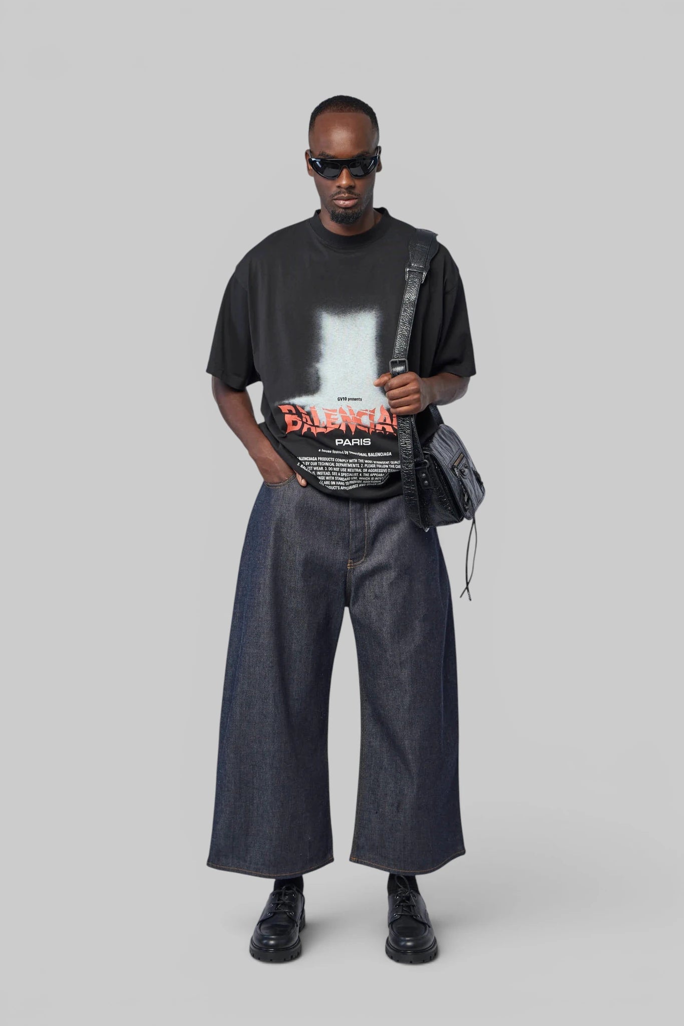 Balenciaga - Oversized T-shirt - LABELS