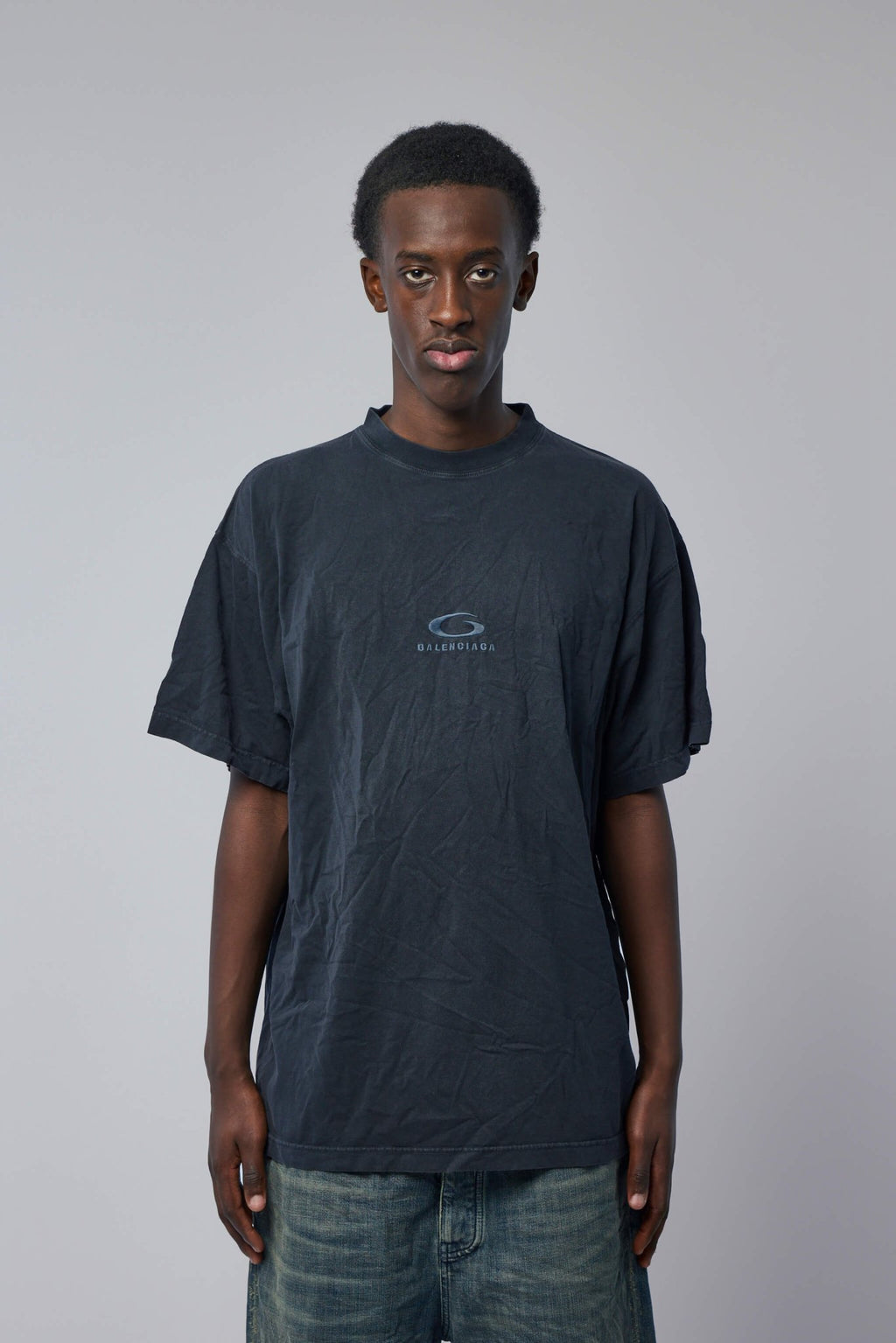 Balenciaga - Oversized T-Shirt | 850345 TTVH9 1041 | faded washed black - LABELS