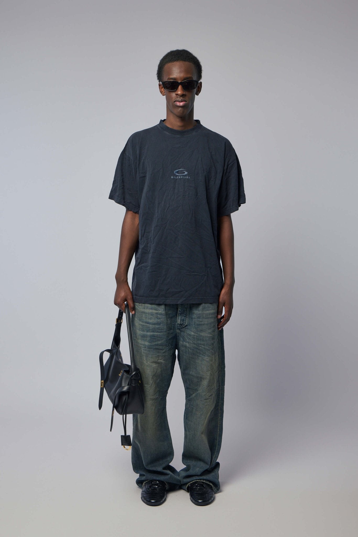 Balenciaga - Oversized T-Shirt | 850345 TTVH9 1041 | faded washed black - LABELS