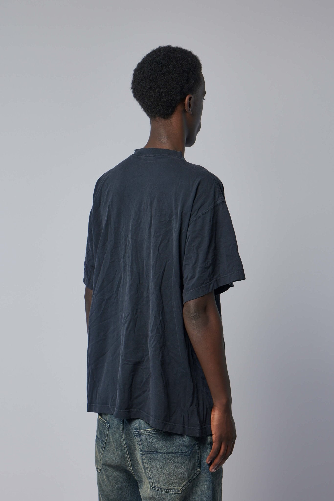 Balenciaga - Oversized T-Shirt | 850345 TTVH9 1041 | faded washed black - LABELS