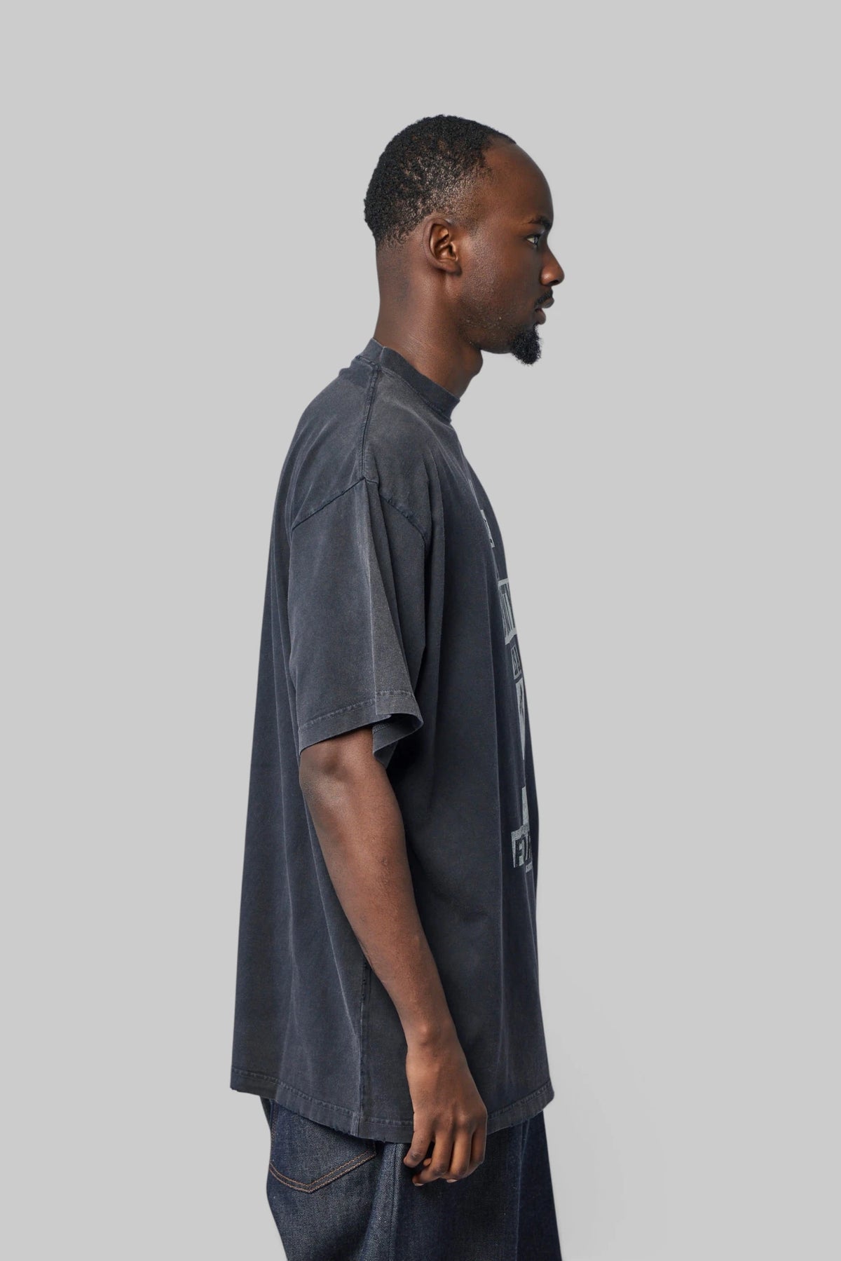 Balenciaga - Oversized T-shirt - LABELS