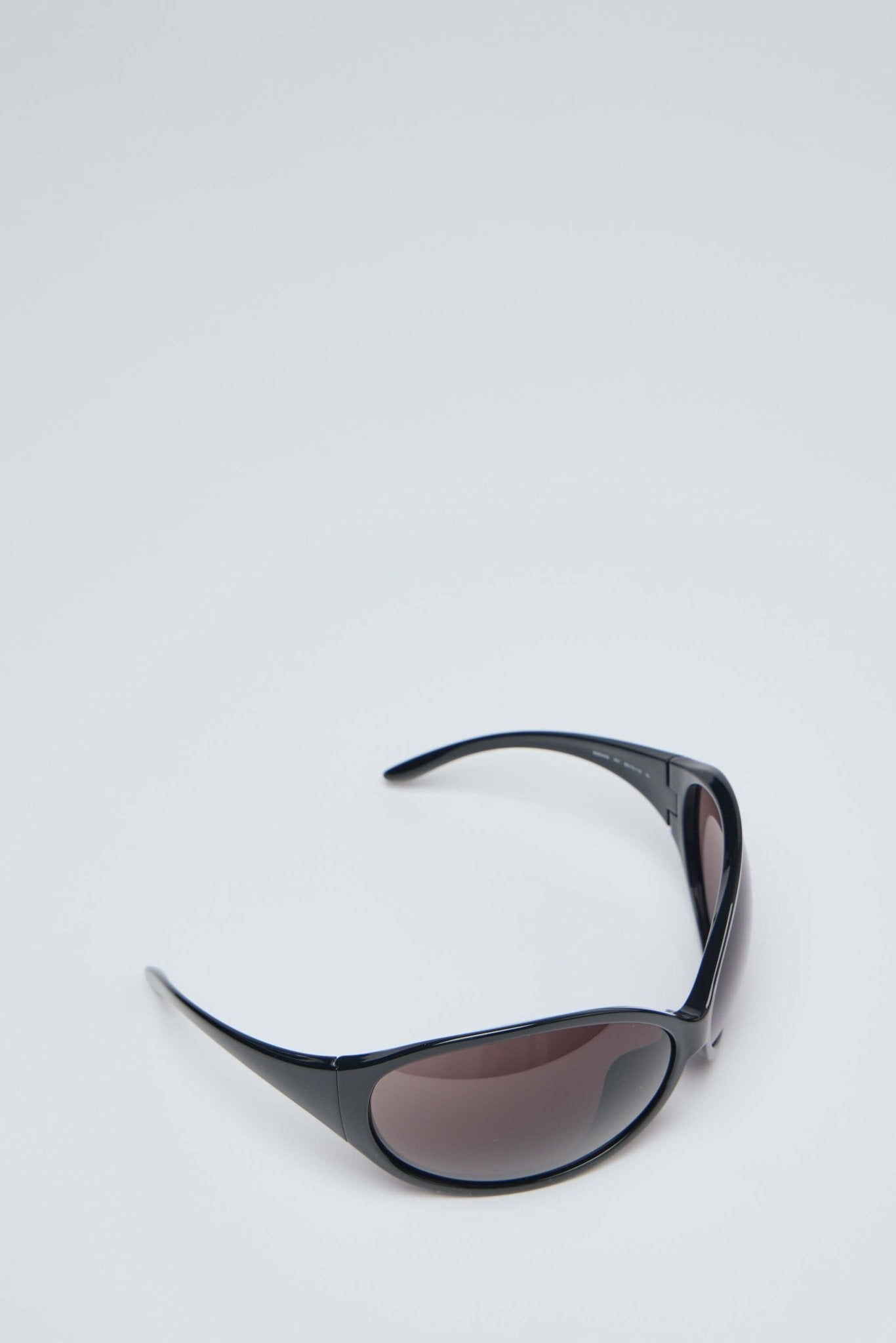 Balenciaga - Phantom Round Bb0502s - LABELS