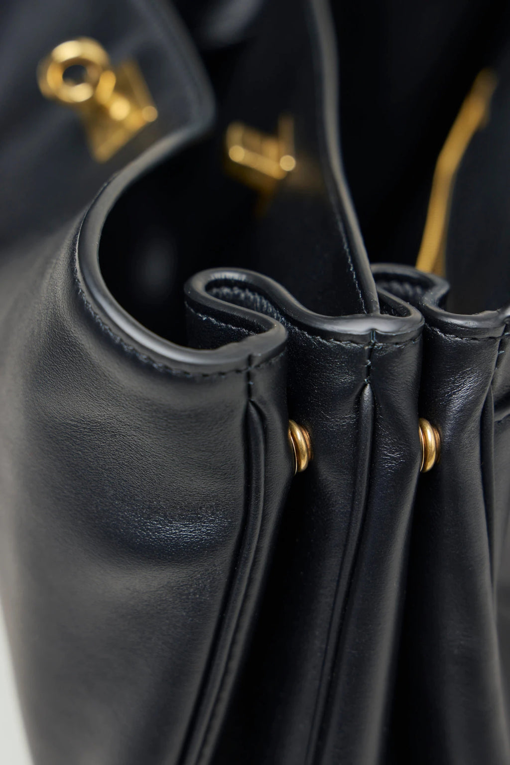 Balenciaga - Rodeo Top Handle M - LABELS