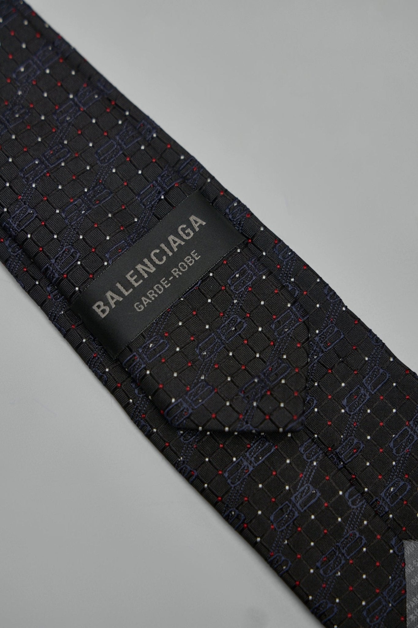 Balenciaga Neckties - Silk Woven Pattern Tie – LABELS
