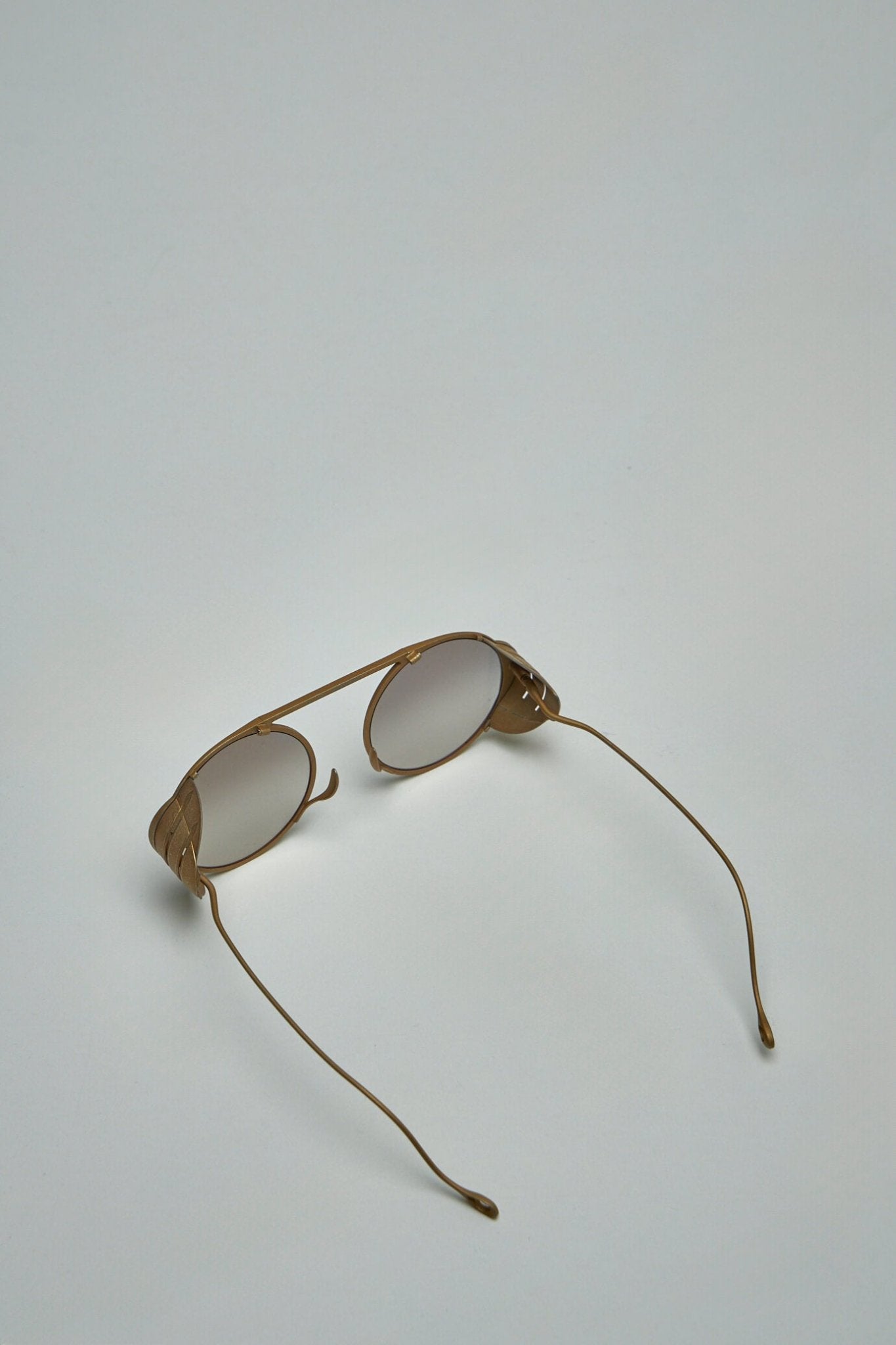Boris Bidjan Saberi - Frame antique gold - LABELS