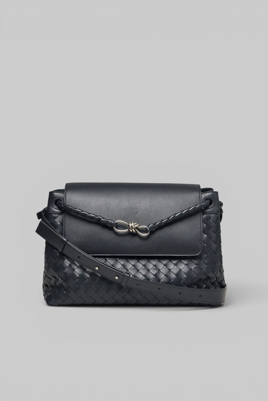 Bottega Veneta Clutches & Pouches Avenue Intrecciato leather clutch front view