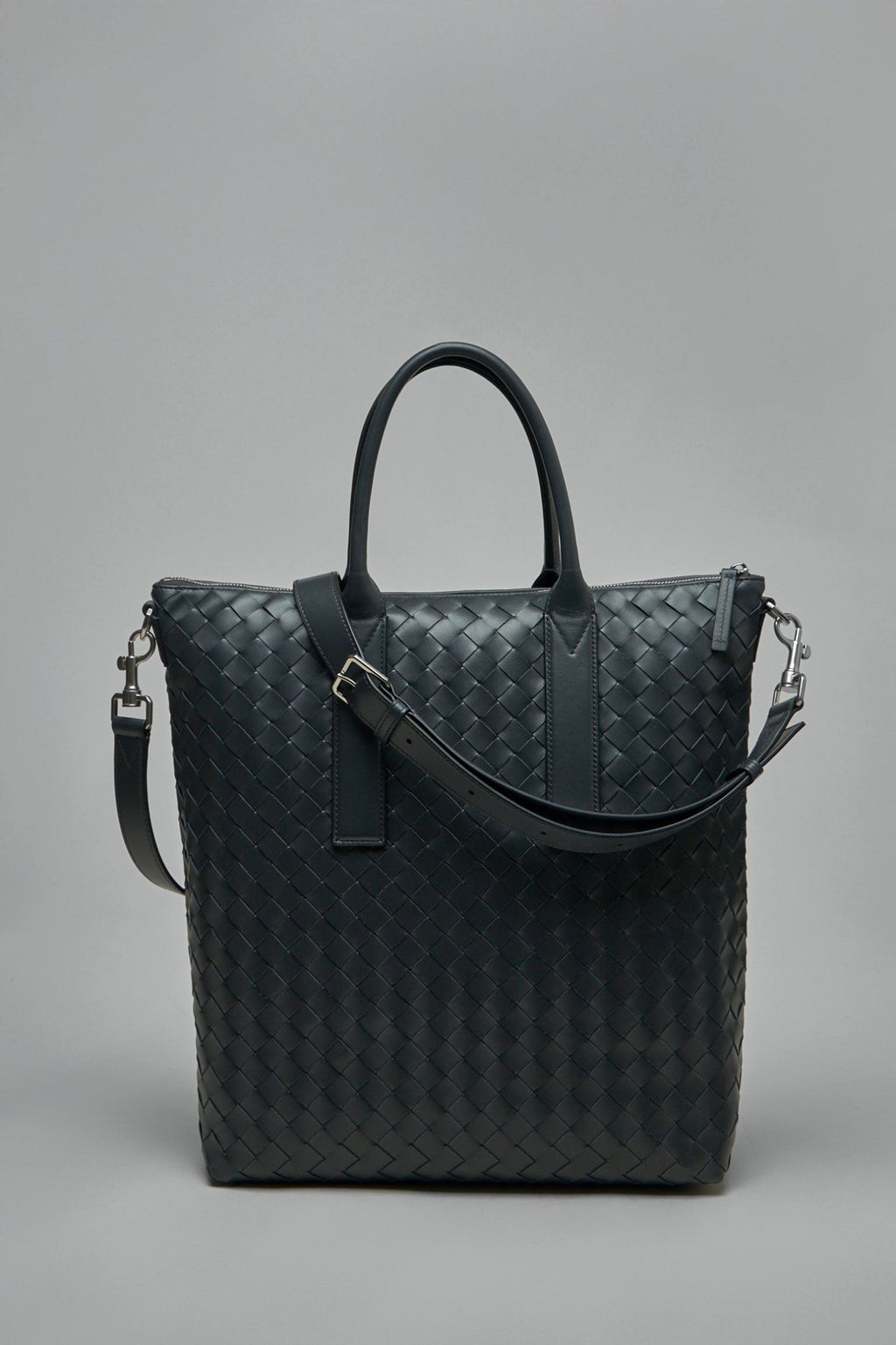 Bottega Veneta - Intrecciato Zipped North - South Tote - LABELS