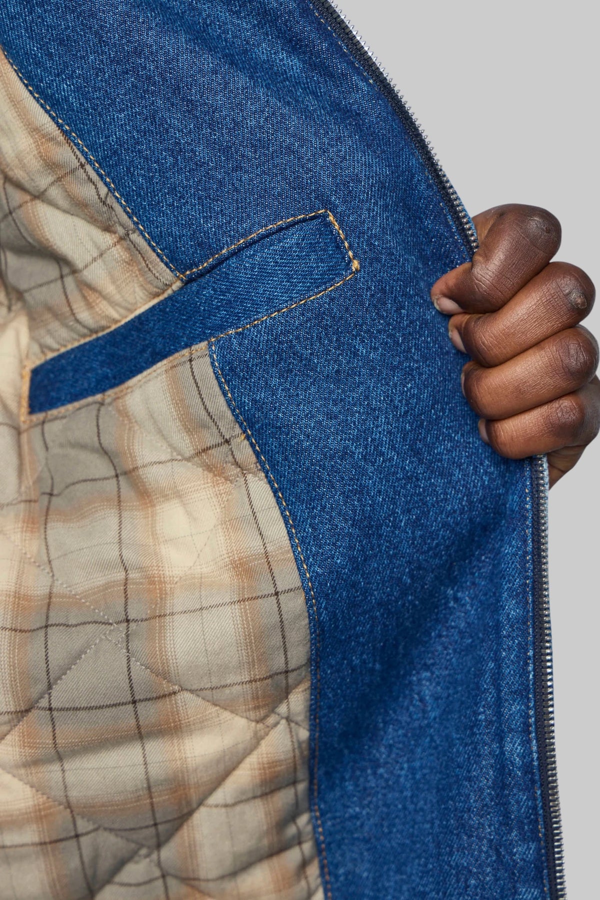 Bottega Veneta - MEDIUM INDIG WASH DENIM JACKET | 873081V6 9P0/4300 | MID BLUE - LABELS