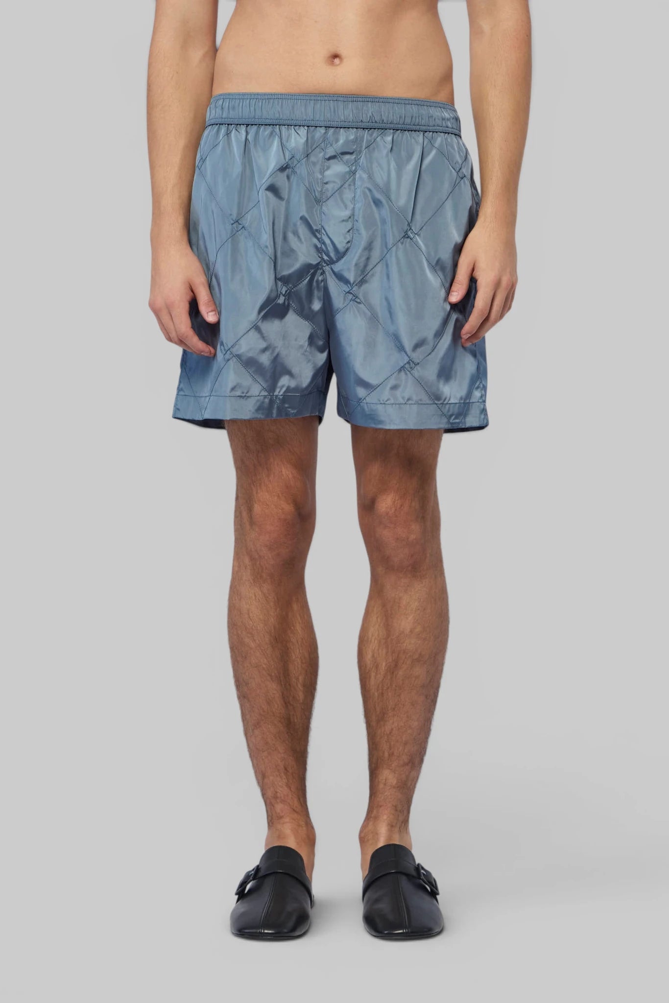 Bottega Veneta Shorts elastic waistband close-up