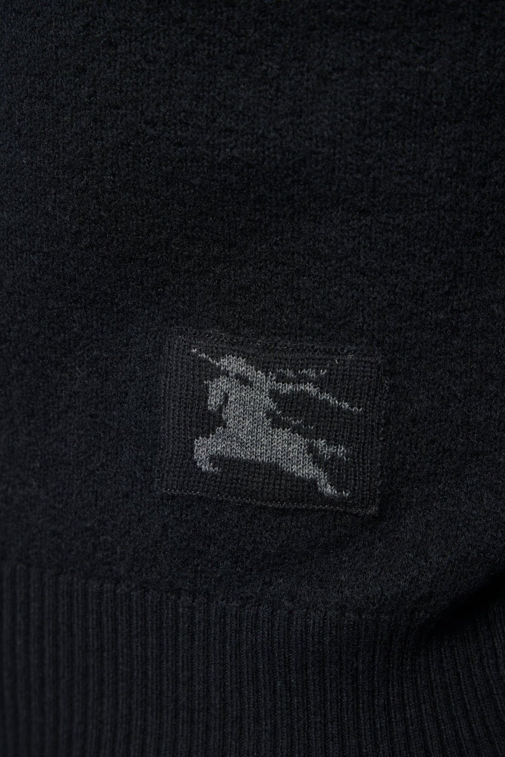 Burberry - 8113584 W25 - ww - uv - 2.1.028 A1189 Black - LABELS