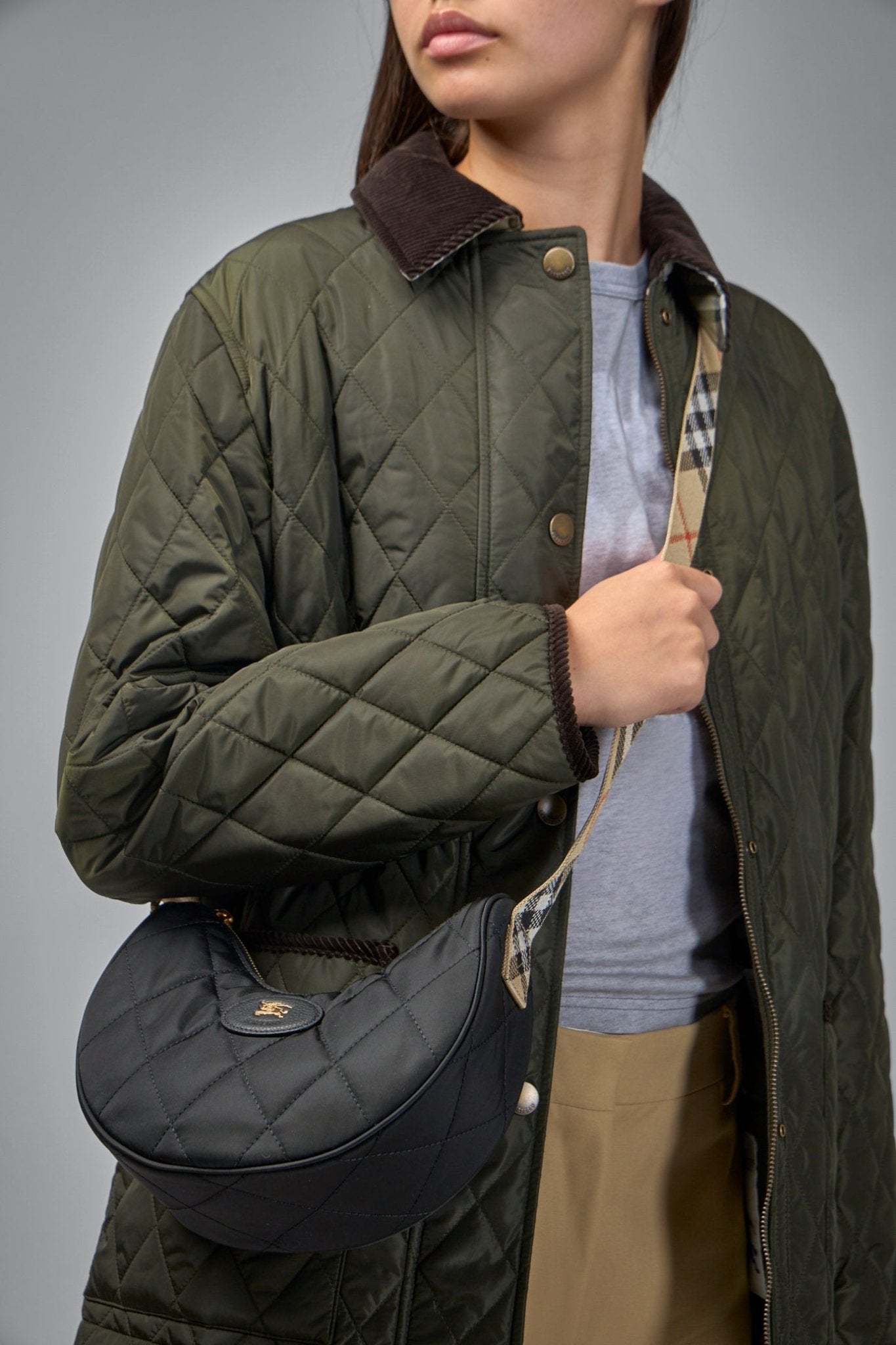 Burberry - Horseshoe Crossbody Bag - LABELS