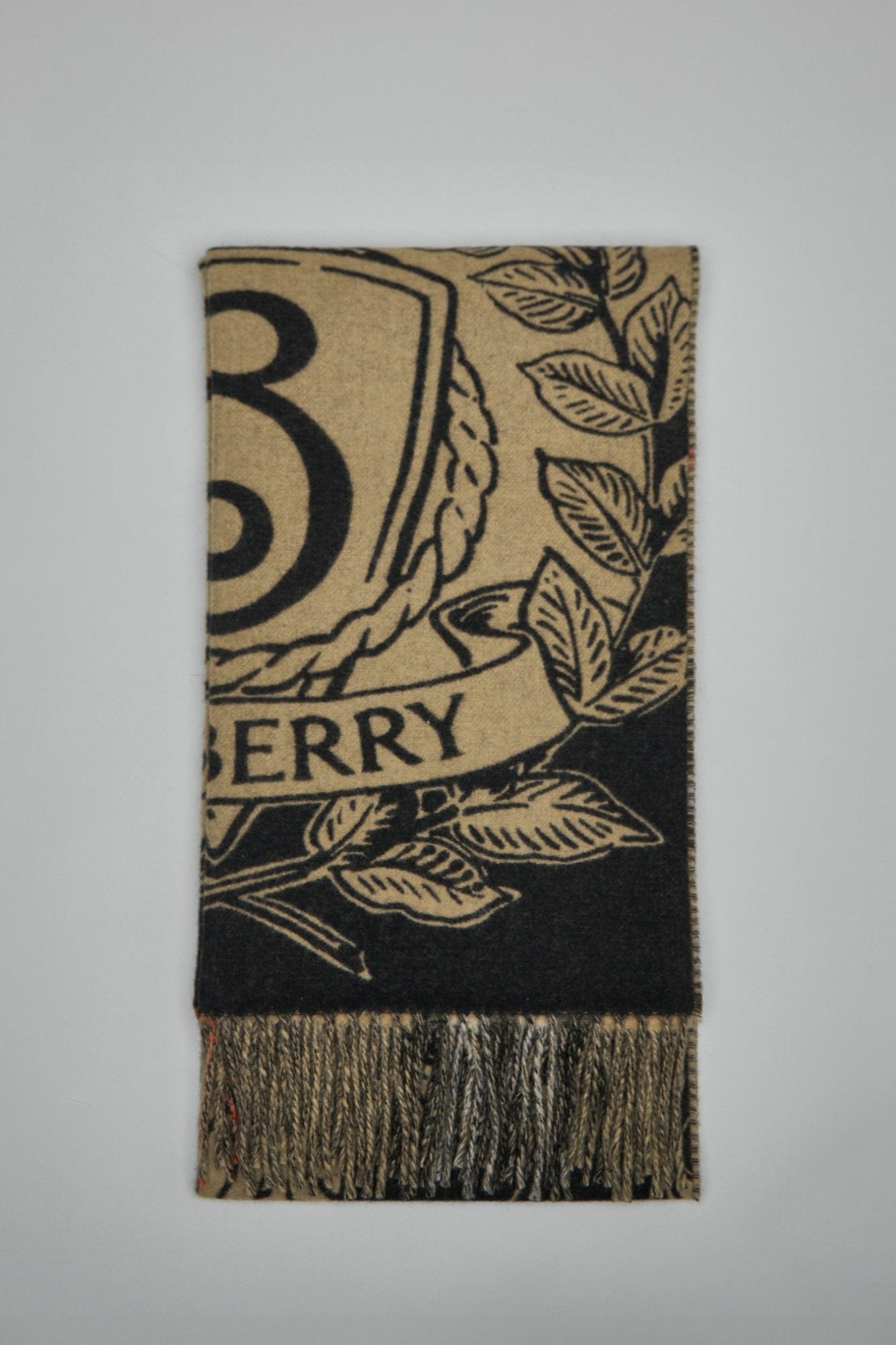 Burberry - Pattern Jacquard Checked Fringed - Edge Scarf - LABELS