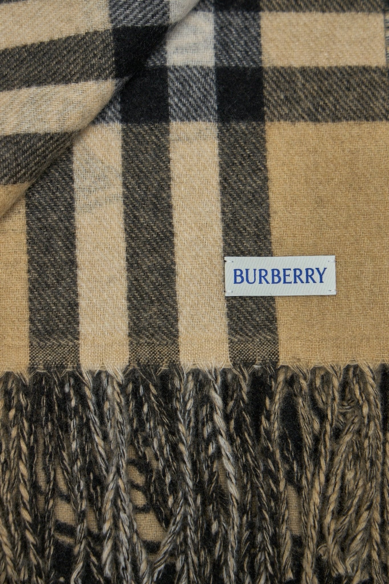 Burberry - Pattern Jacquard Checked Fringed - Edge Scarf - LABELS