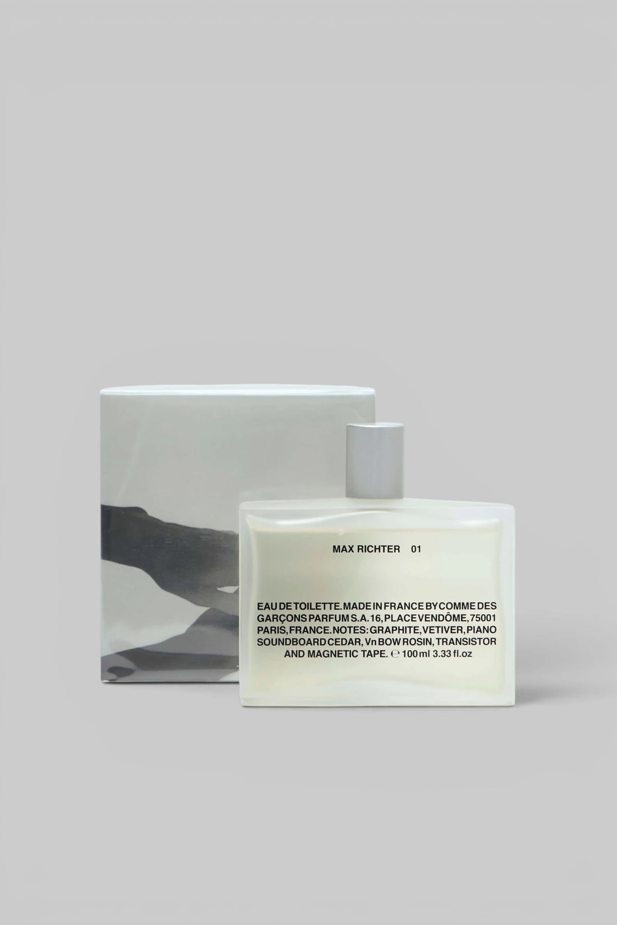 Close-up of Max Richter fragrance bottle cap and label
