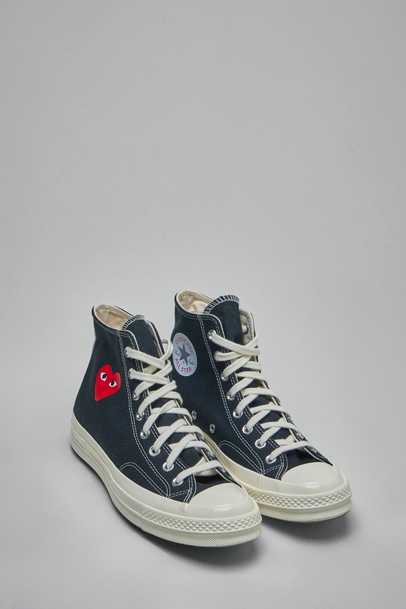 Comme des Garçons PLAY CONVERSE - Hi Top Small Red Heart - LABELS