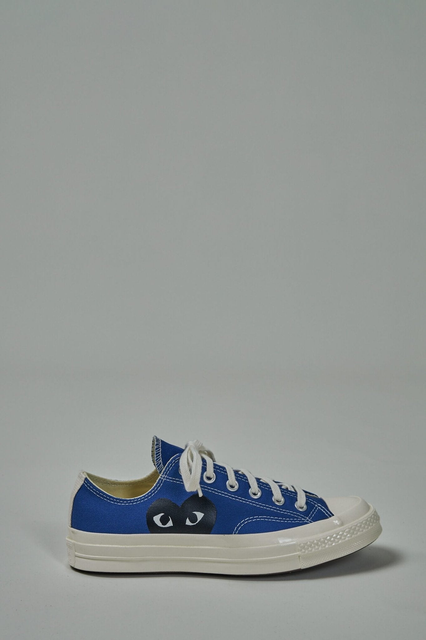 Comme des Garçons PLAY CONVERSE - Low Sneakers - LABELS