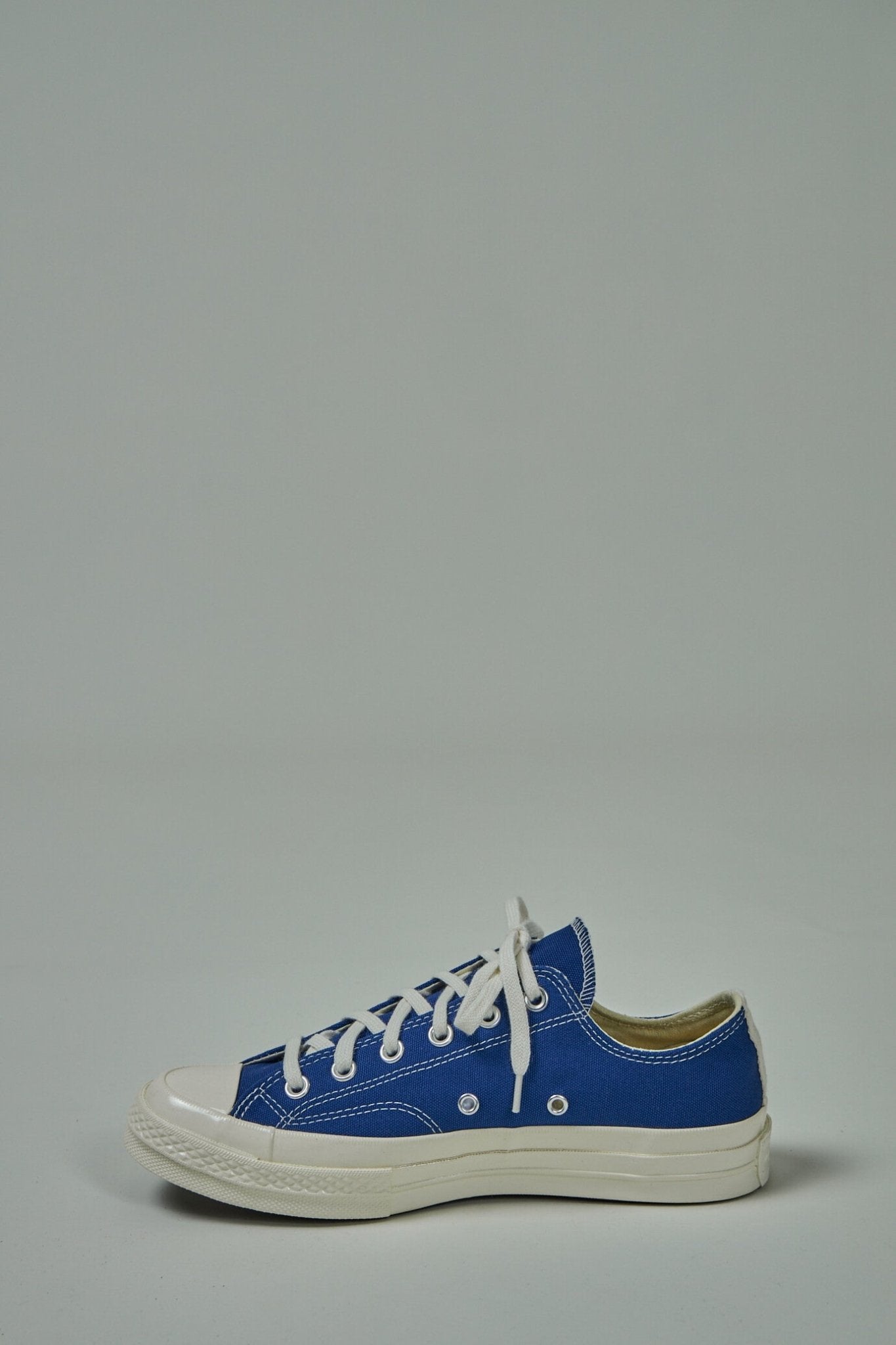 Comme des Garçons PLAY CONVERSE - Low Sneakers - LABELS