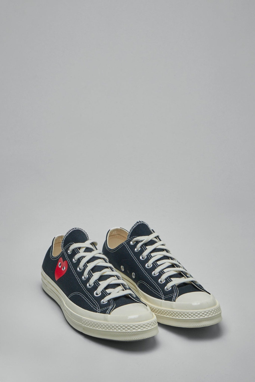 Comme des Garçons PLAY CONVERSE - Low Top Small Red Heart - LABELS