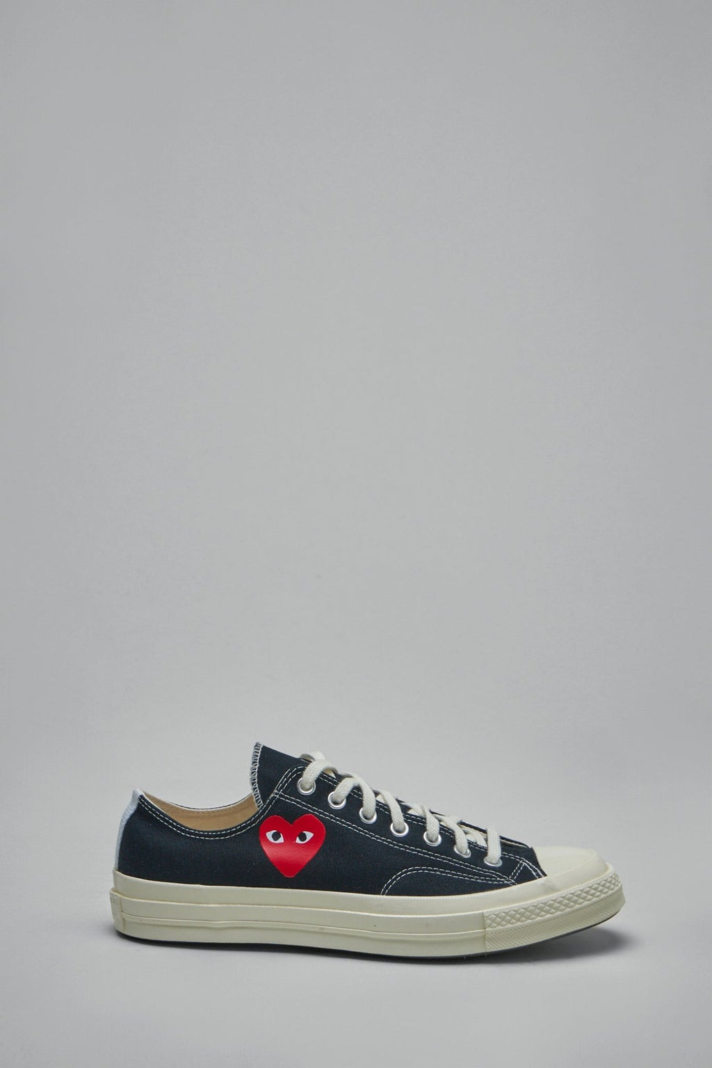 Comme des Garçons PLAY CONVERSE - Low Top Small Red Heart - LABELS