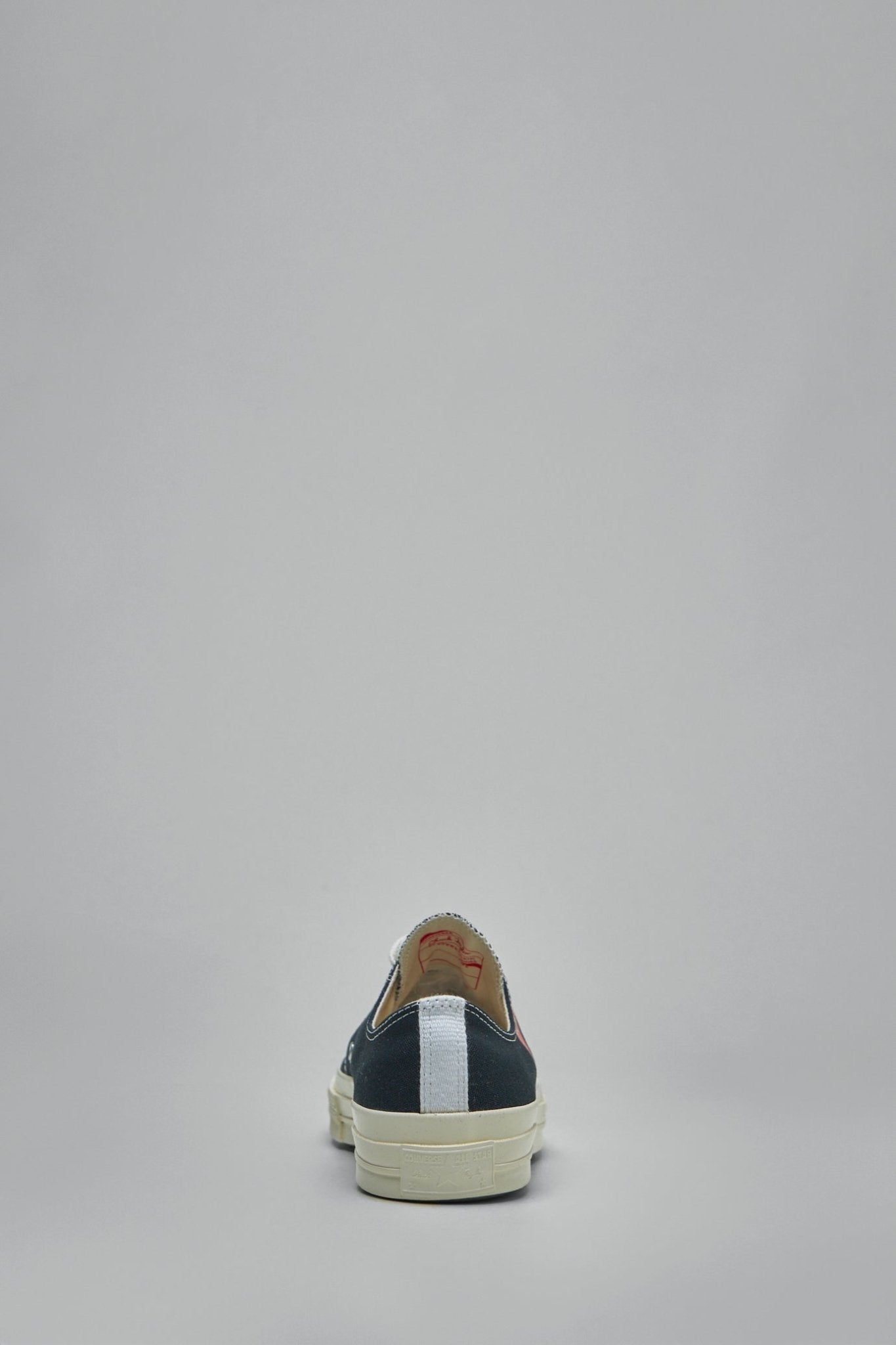 Comme des Garçons PLAY CONVERSE - Low Top Small Red Heart - LABELS