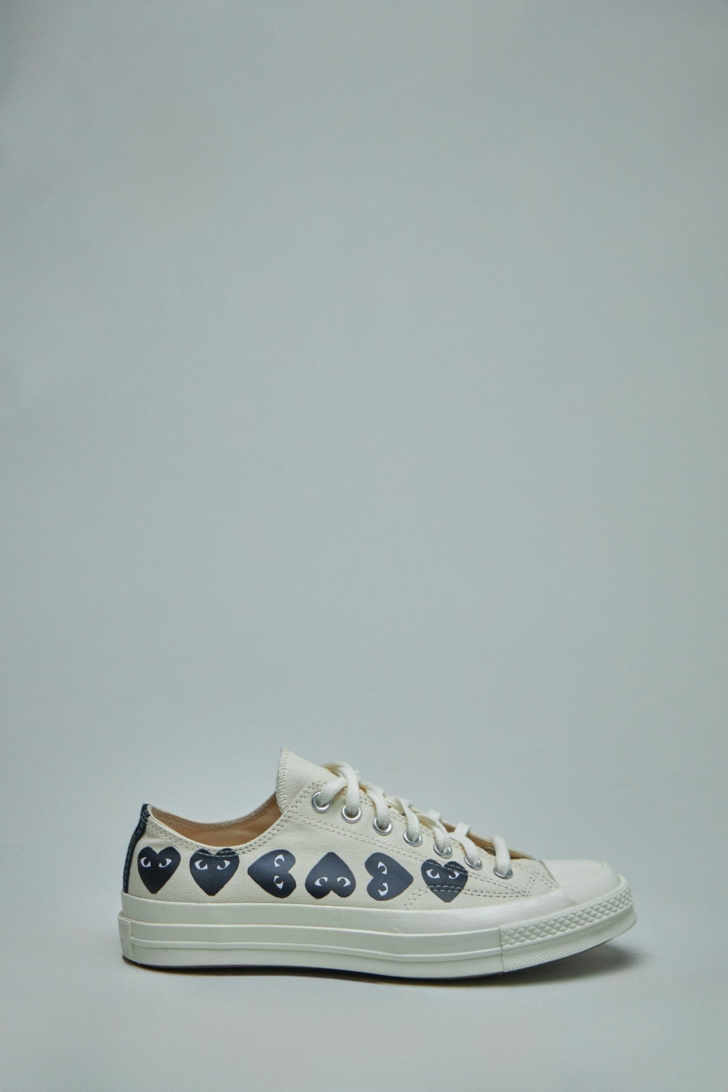 Comme des Garçons PLAY CONVERSE - Multi Heart Low Top - LABELS