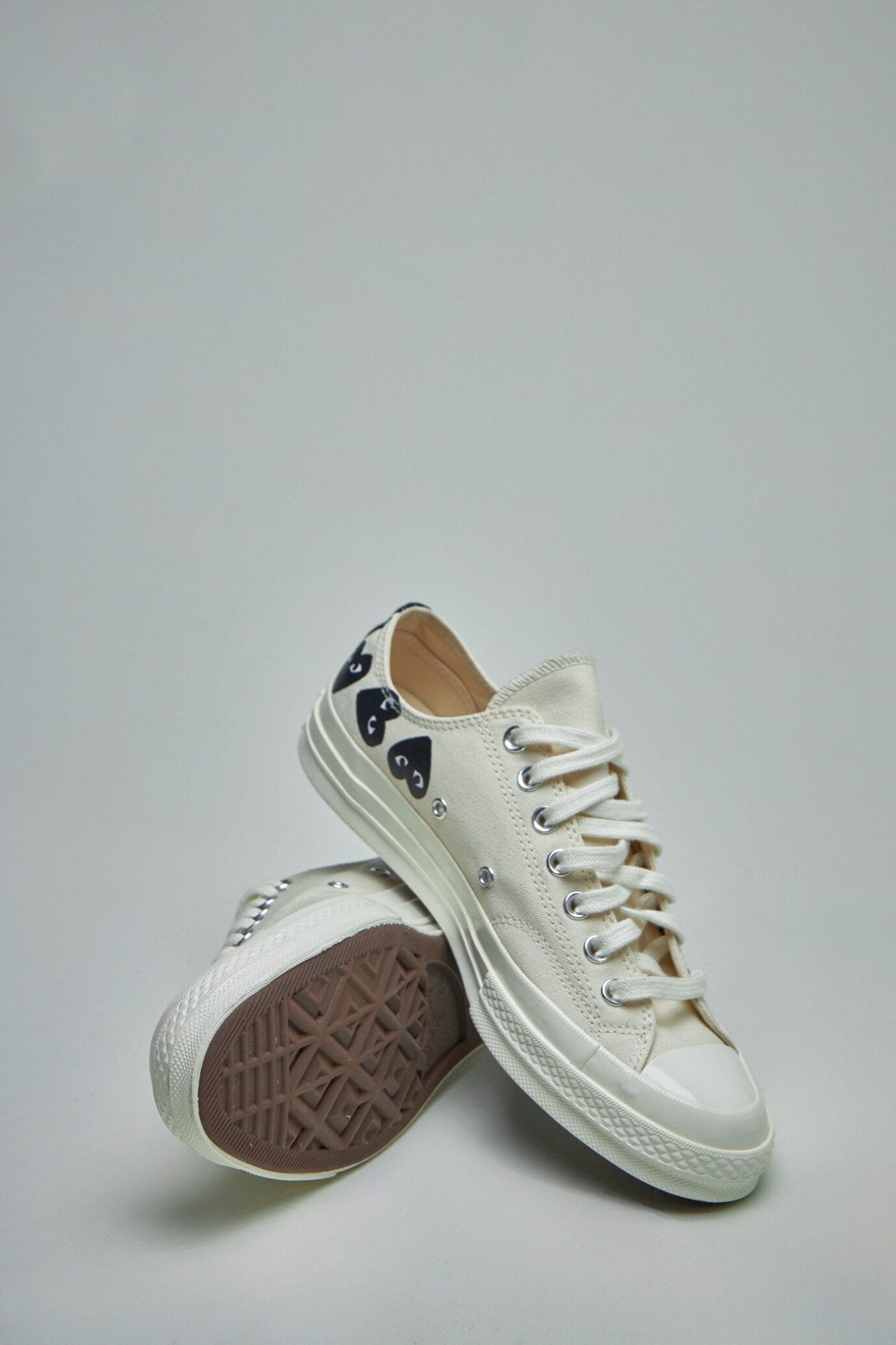 Comme des Garçons PLAY CONVERSE - Multi Heart Low Top - LABELS