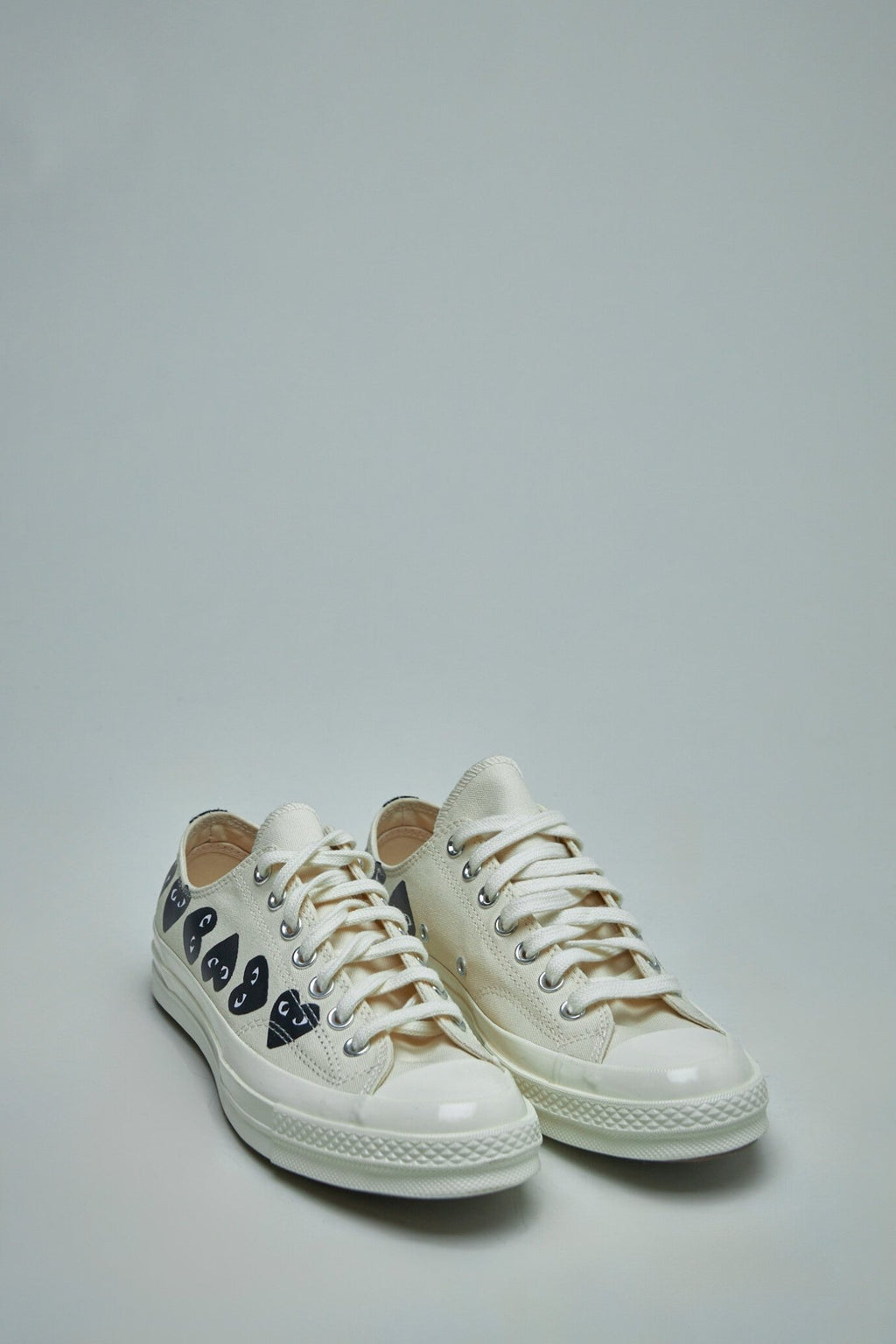 Comme des Garçons PLAY CONVERSE - Multi Heart Low Top - LABELS