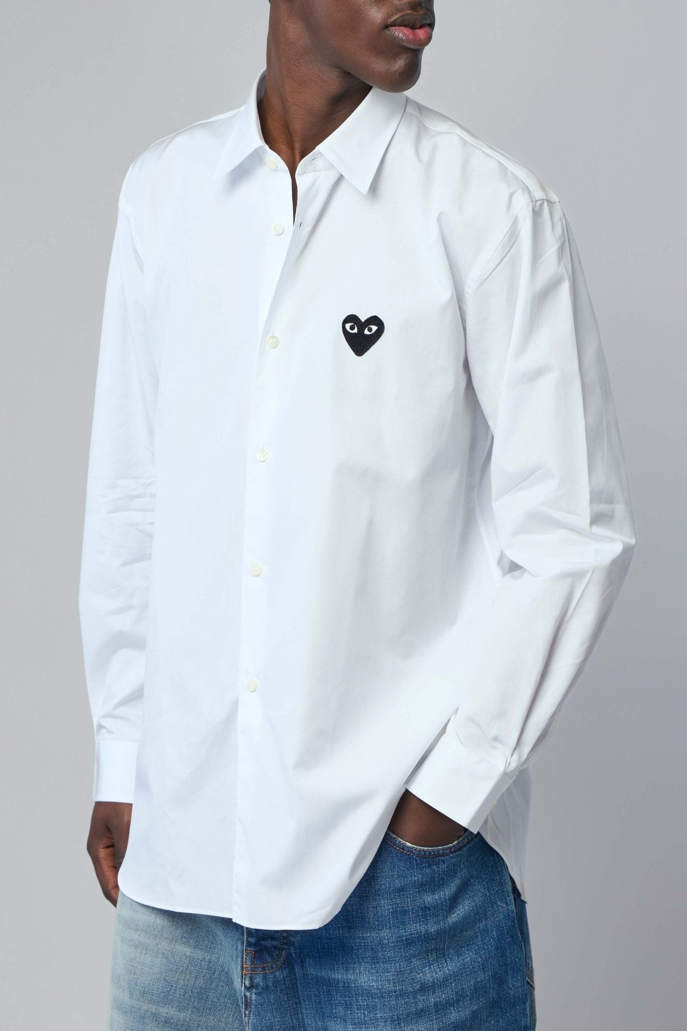 BLACK COMME des GARÇONS 半袖シャツ XS ホワイト Comme des Garçons PLAY Shirts - Black Emblem Woven – LABELS