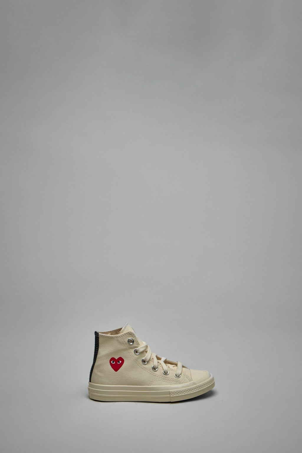 Comme des Garçons PLAY - Small Red Heart Hi Top Kids - LABELS