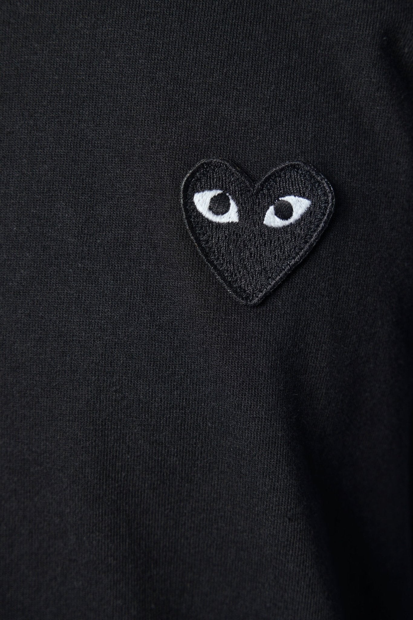 Comme des Garçons PLAY - T-shirt Black Emblem Knit - LABELS