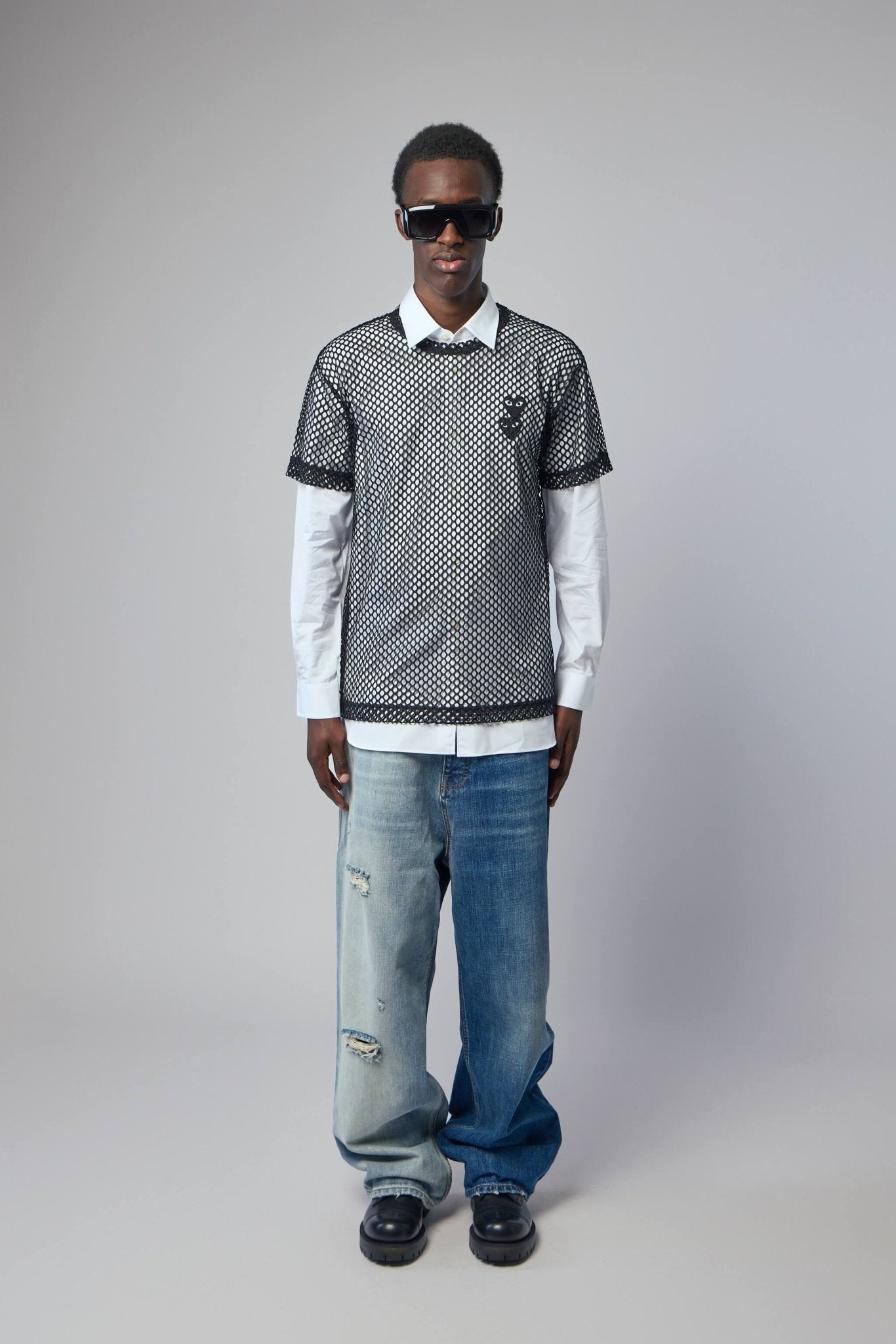 Comme des Garçons PLAY - T-shirt Mesh Large Black Emblem - LABELS