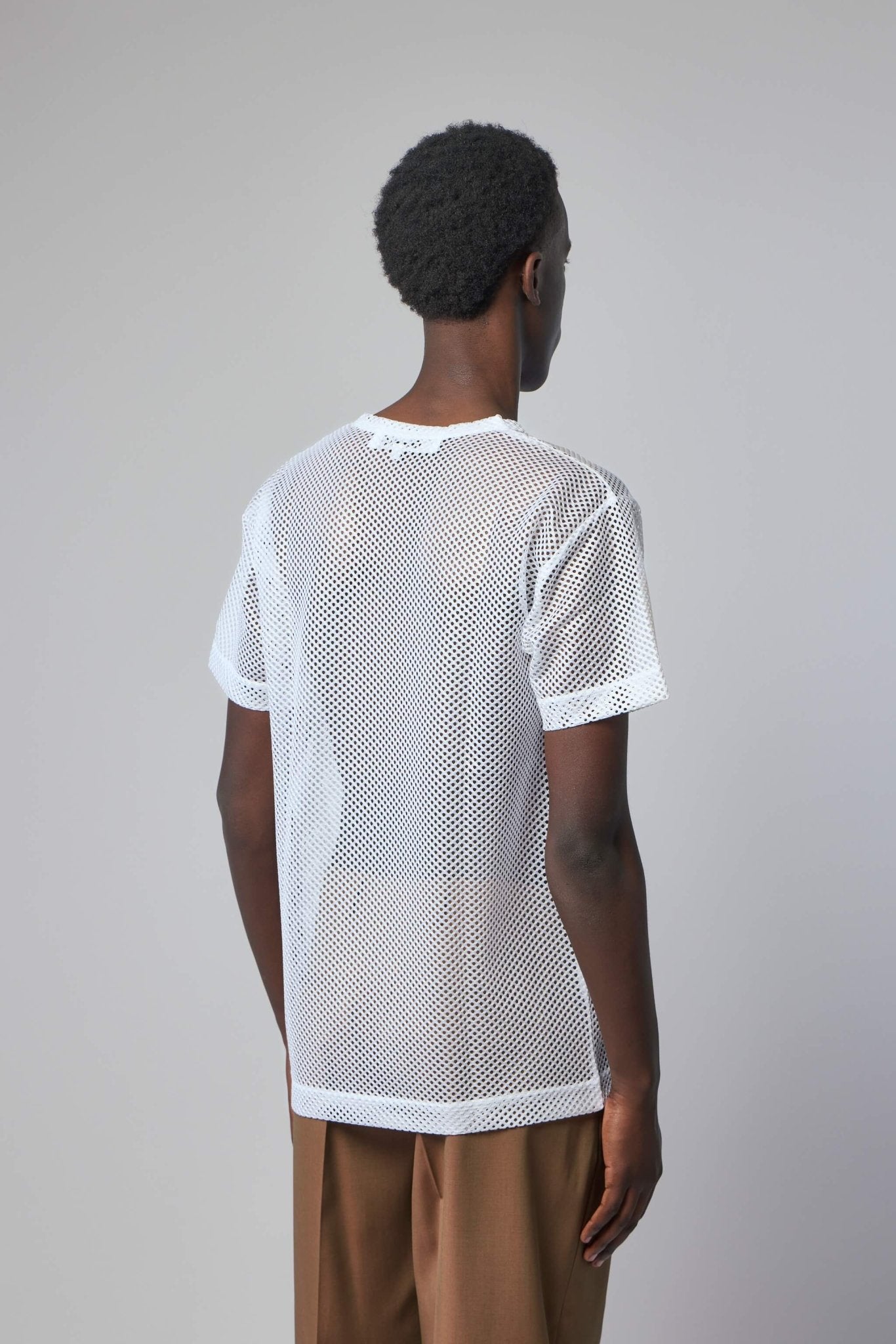 Comme des Garçons PLAY - T-shirt Mesh Red Emblem - LABELS