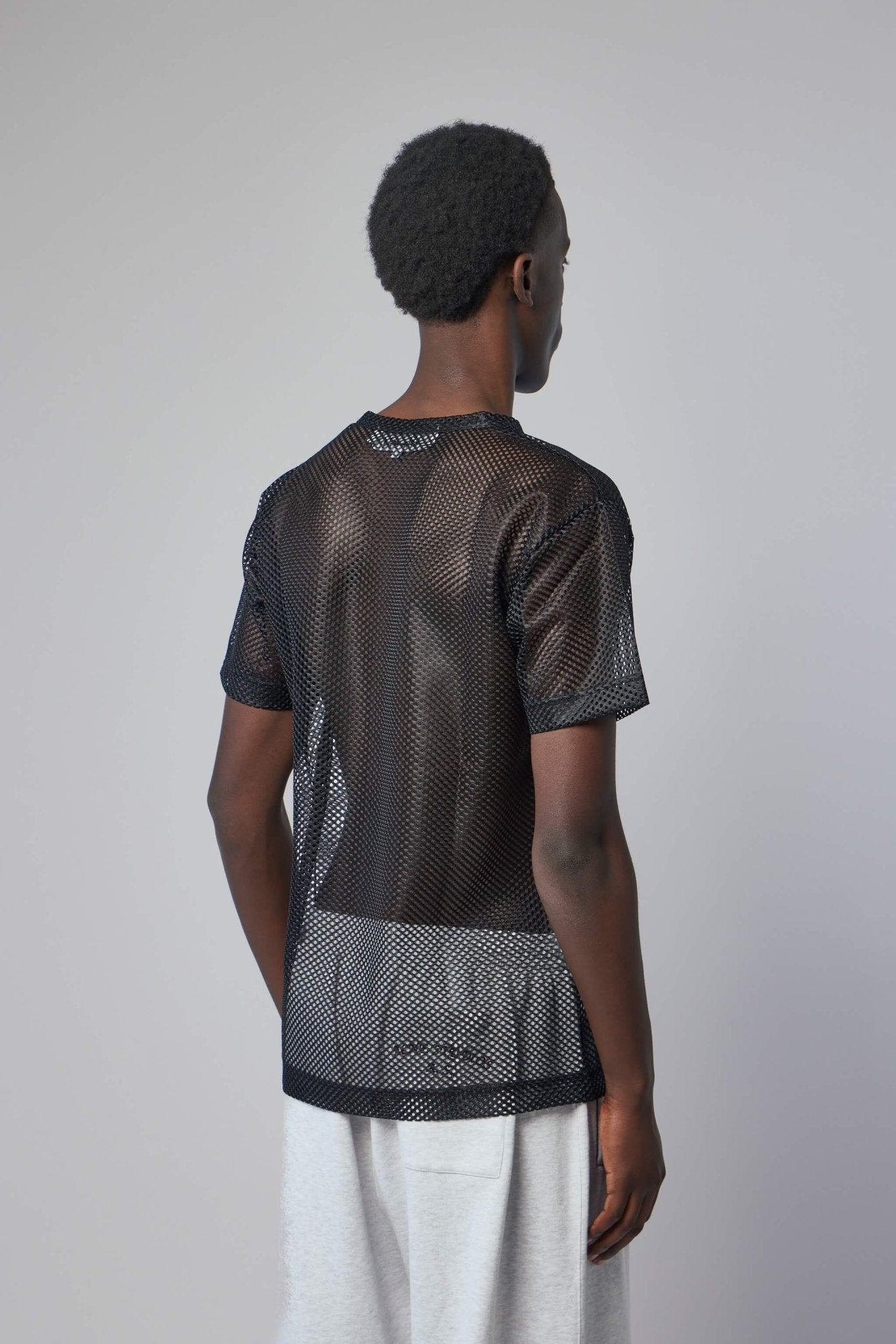 Comme des Garçons PLAY - T-shirt Mesh Red Emblem - LABELS