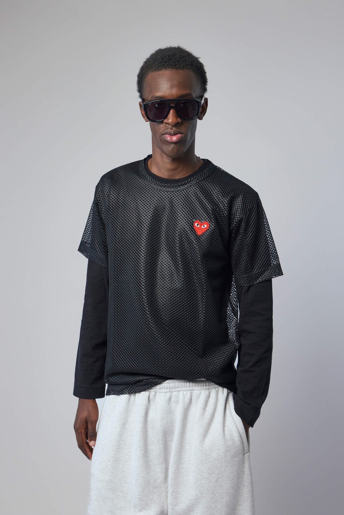 Comme des Garçons PLAY - T-shirt Mesh Red Emblem - LABELS