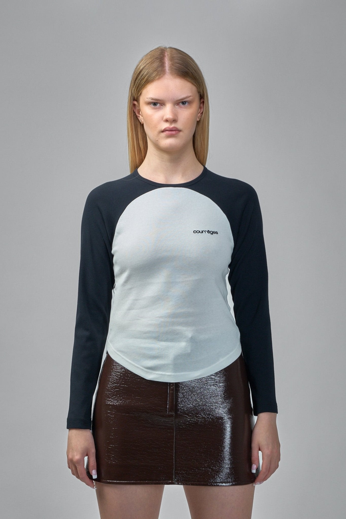 Courrèges - Circle Contrast Long - Sleeved T-Shirt - LABELS