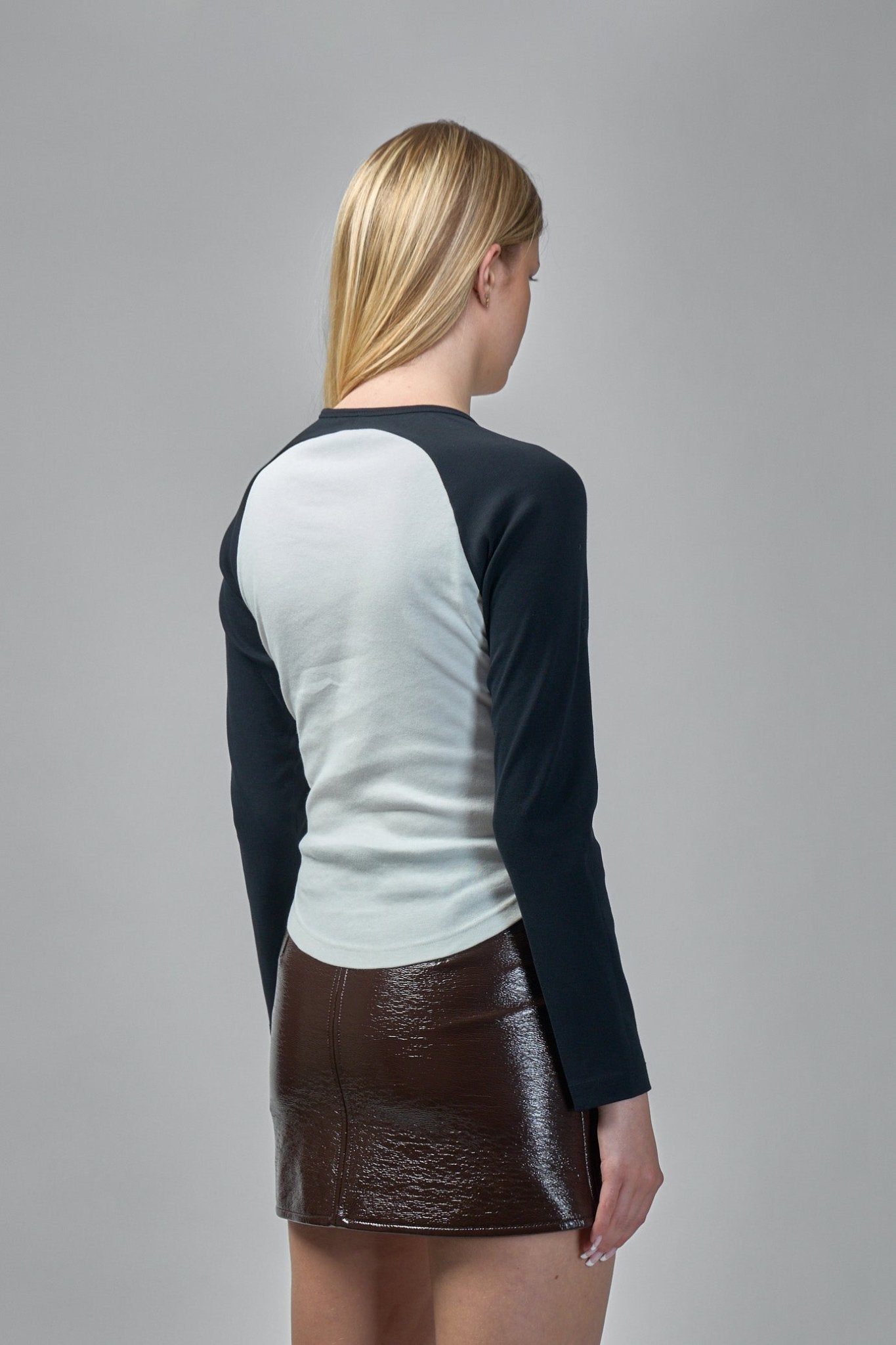 Courrèges - Circle Contrast Long - Sleeved T-Shirt - LABELS