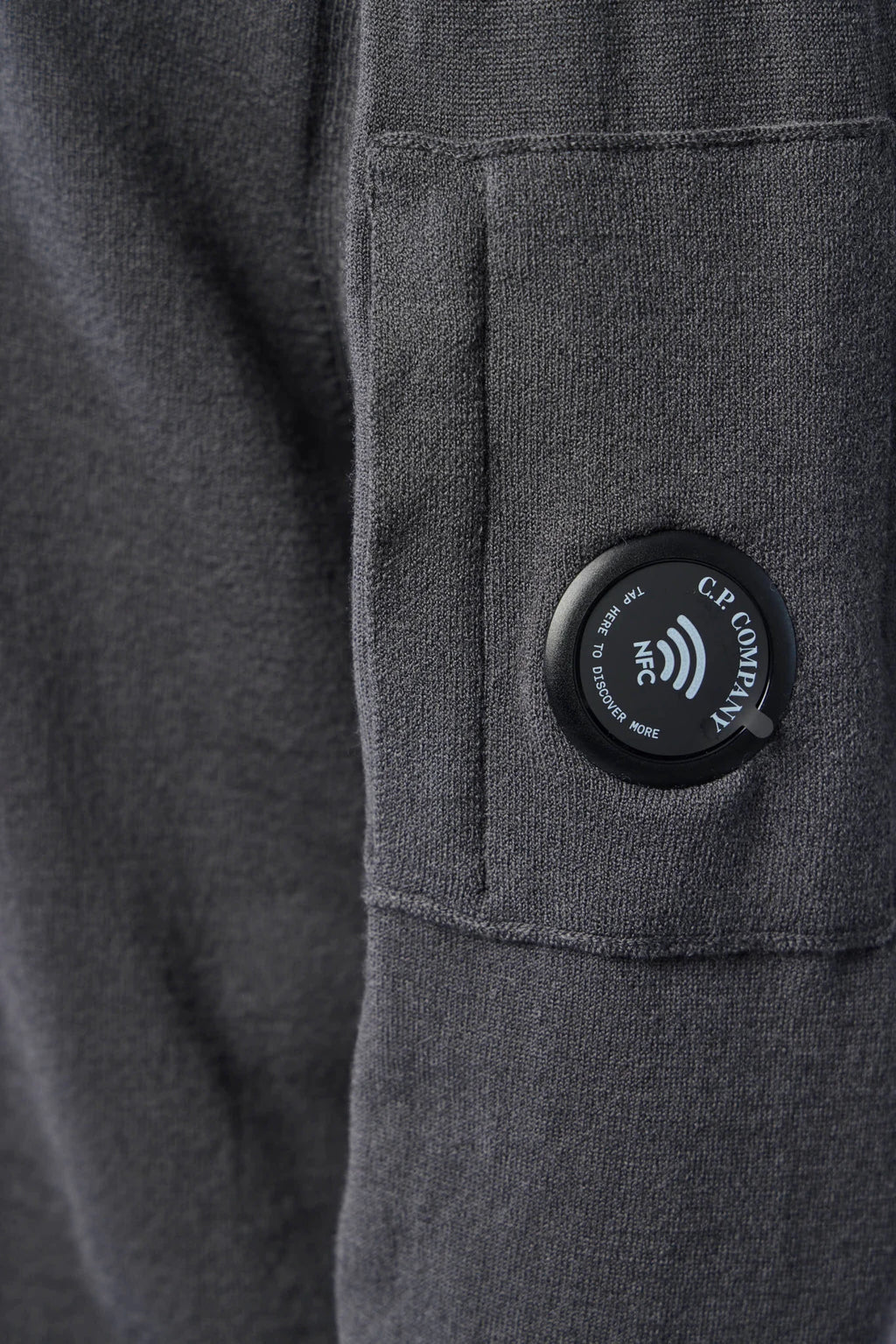 C.P. Company - Crew Neck - LABELS