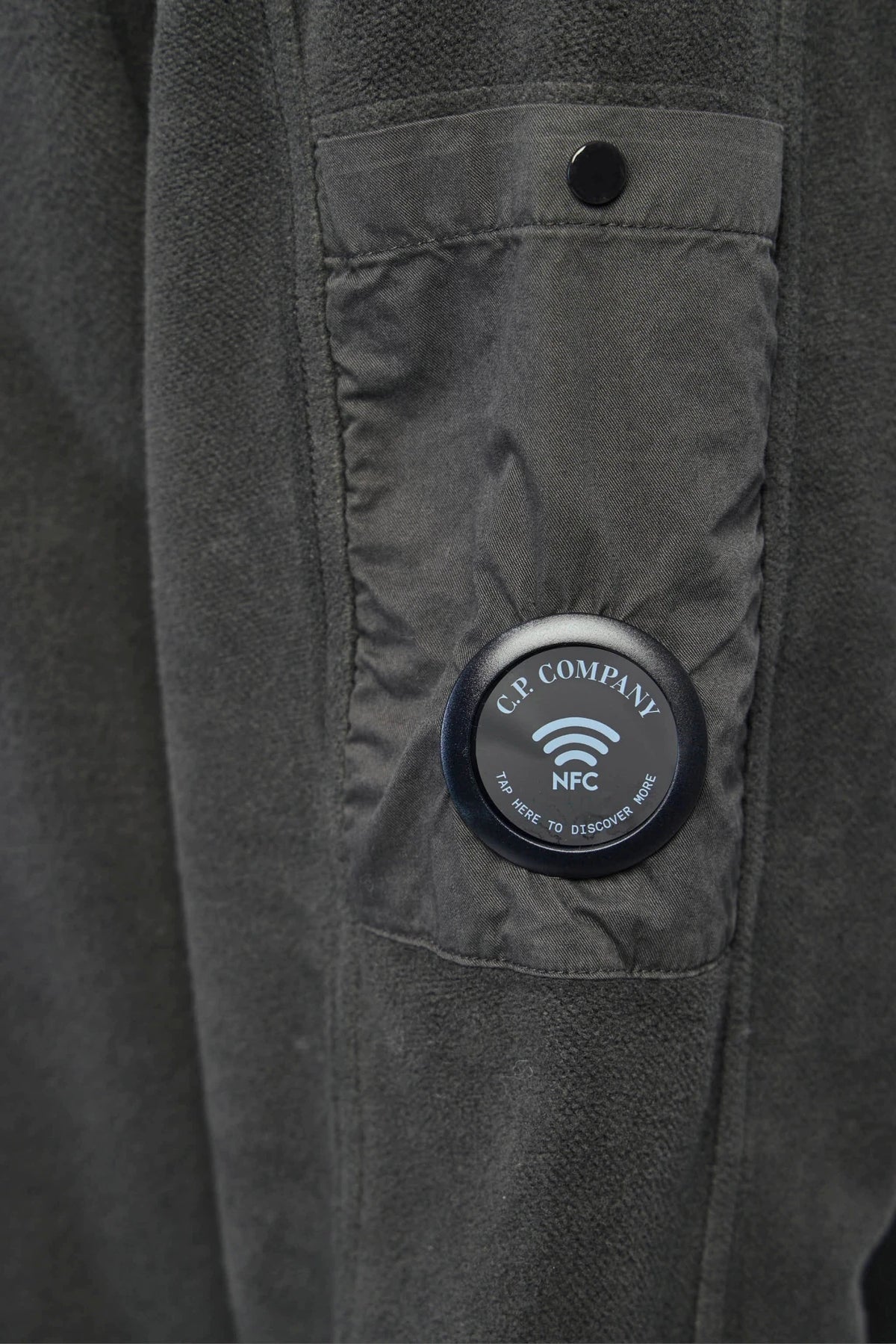 C.P. Company - Polo Collar - LABELS
