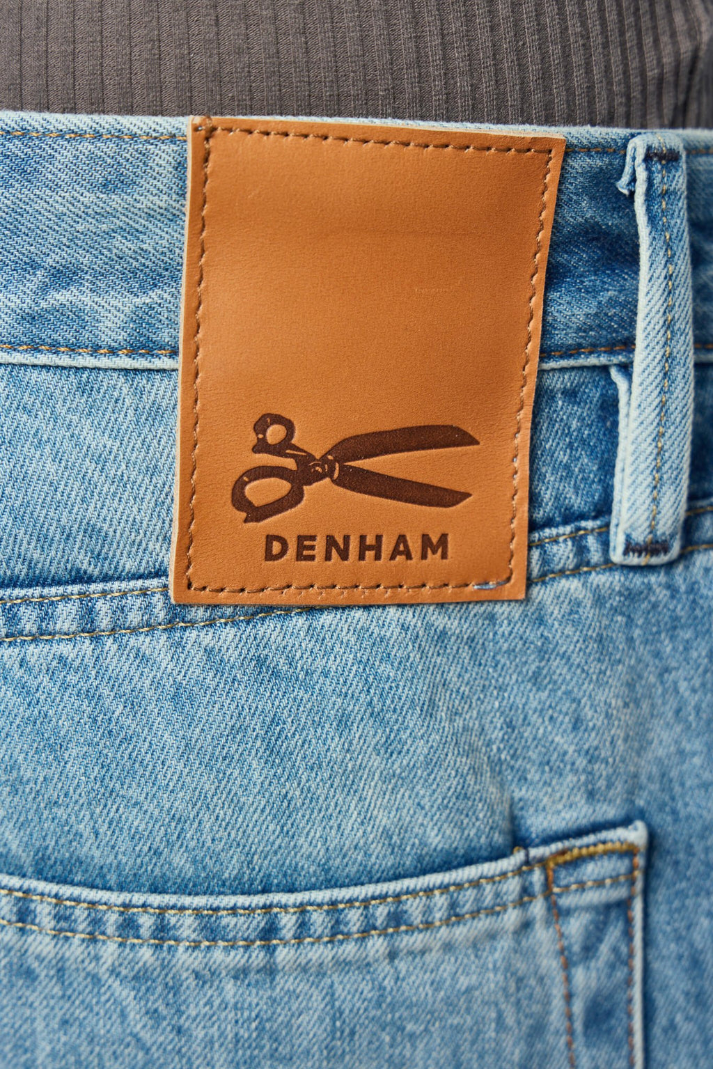 Denham - Dagger R 042 - LABELS