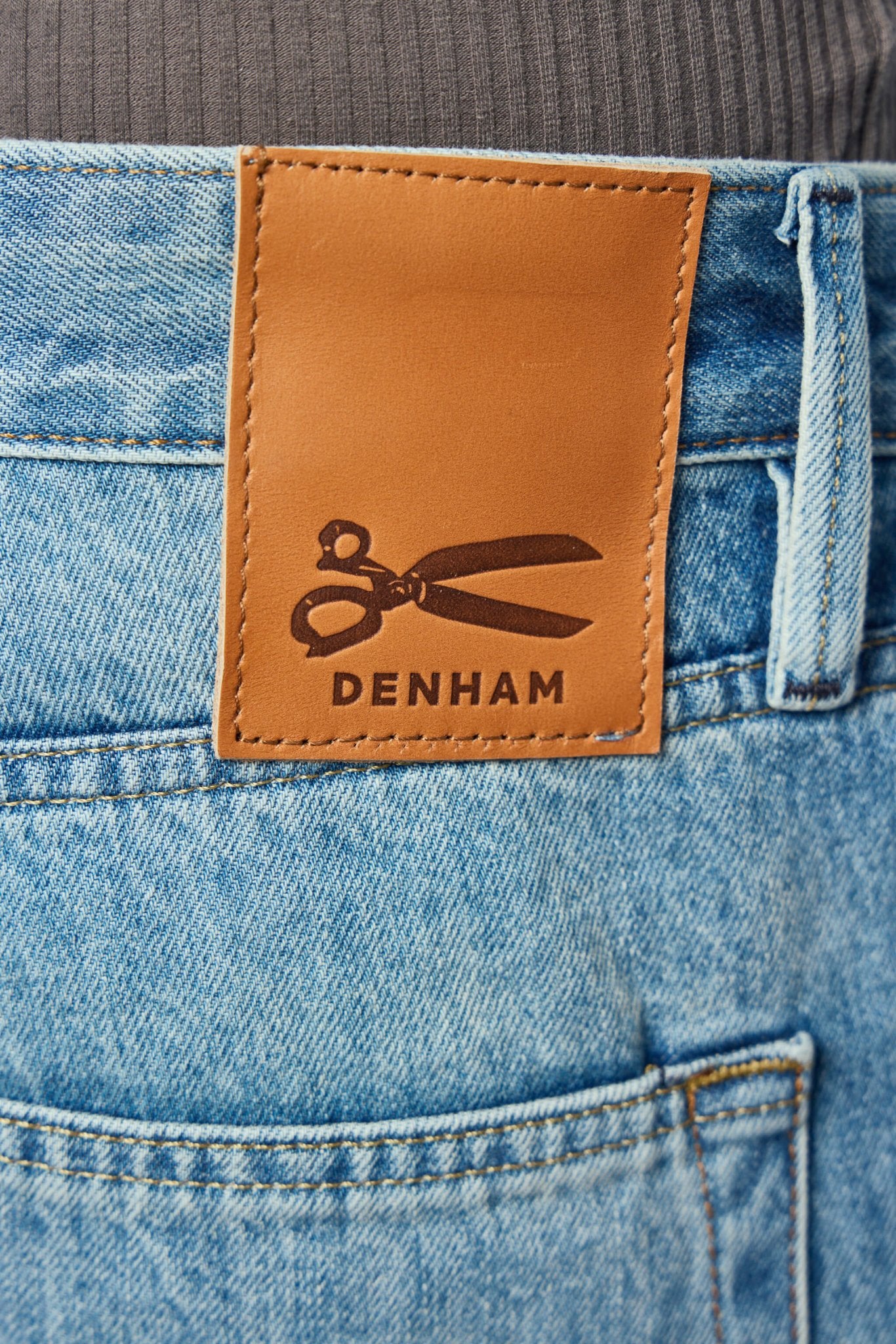Denham - Dagger R 042 - LABELS