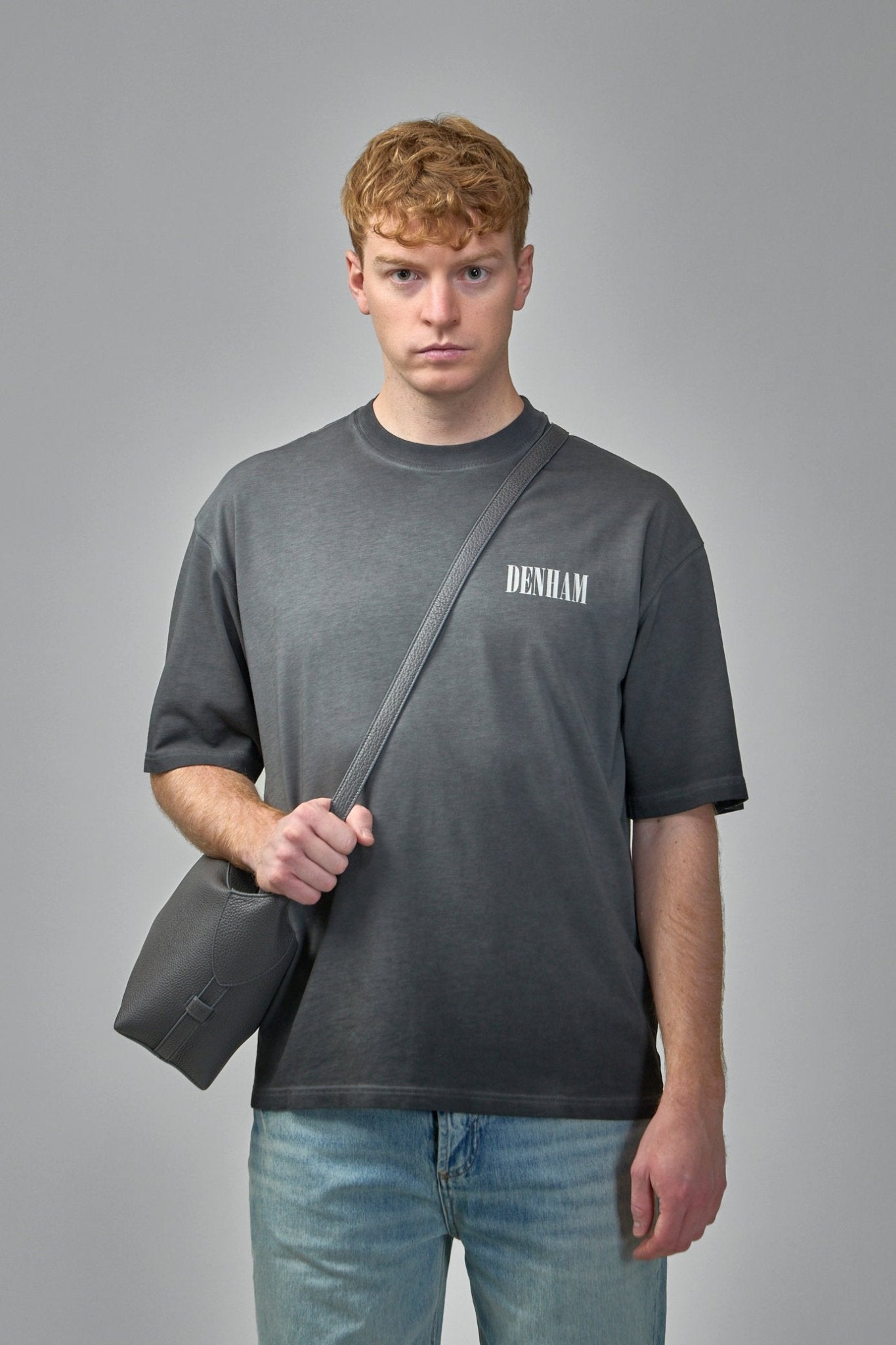 Denham - Denham Flare Tee Black - Relaxed Fit - LABELS