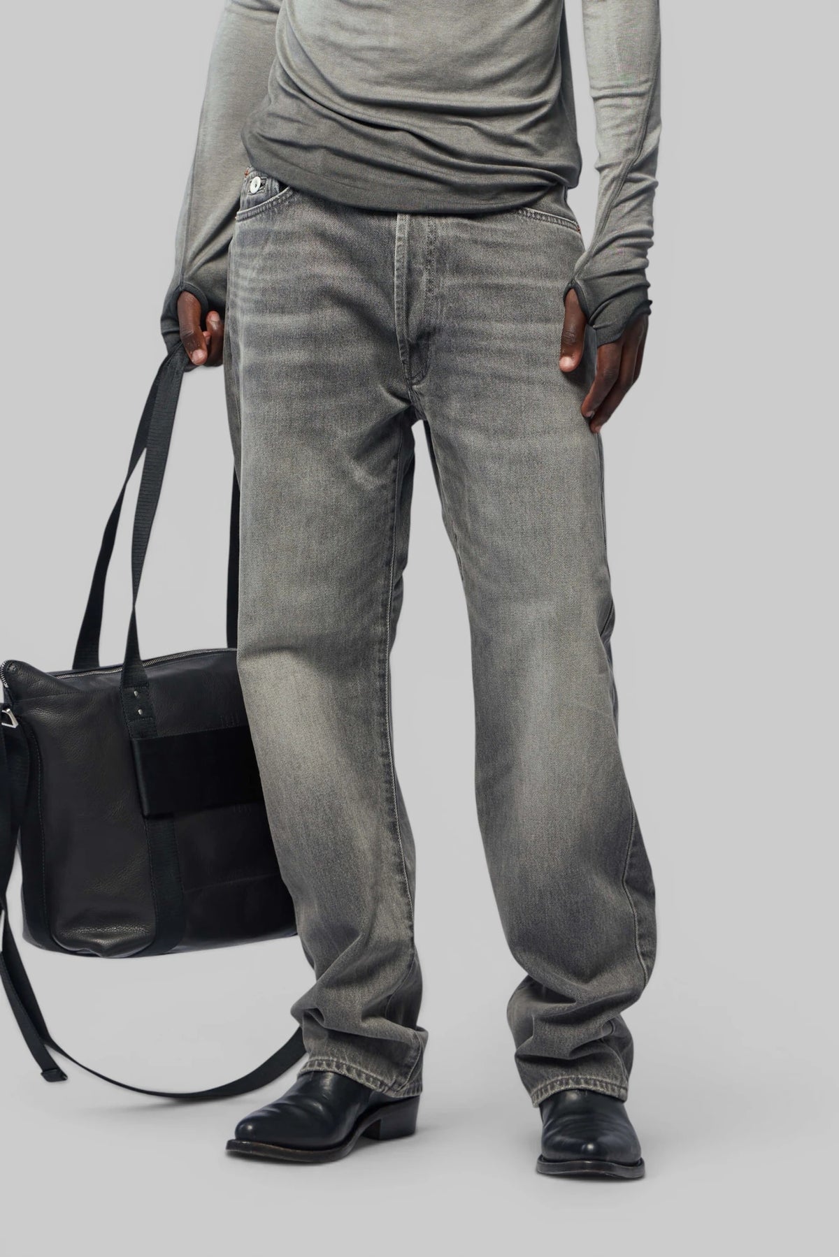 Denham Straight Jeans Eastwider George in faded grey wash, front view